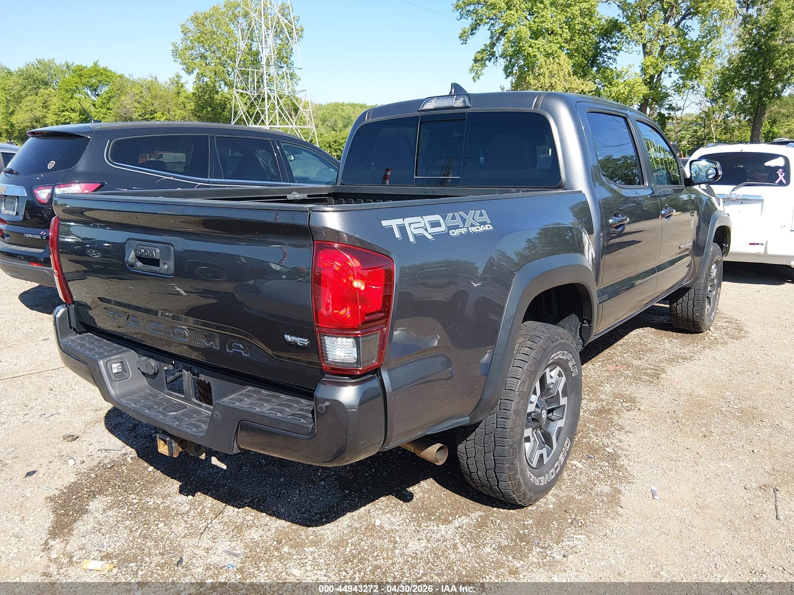 2019 Toyota Tacoma Trd Off Road Серый vin: 5TFCZ5AN5KX197011