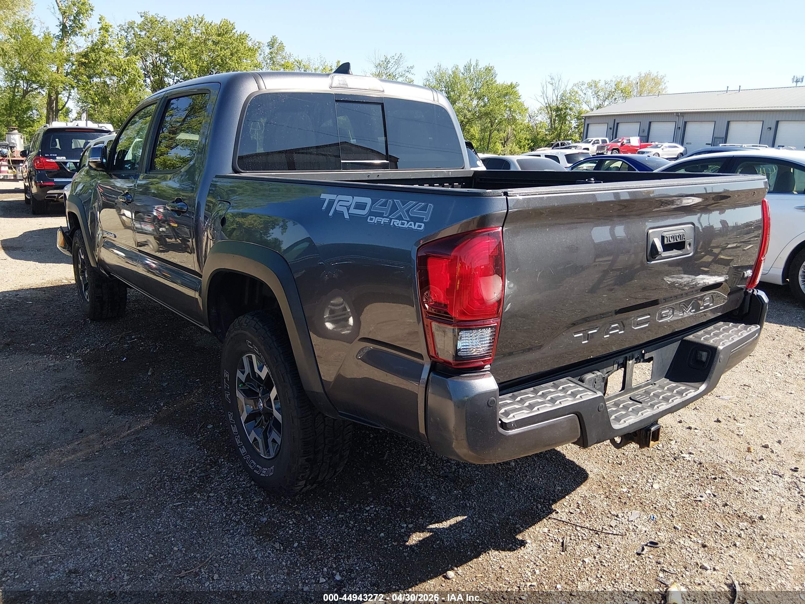 2019 Toyota Tacoma Trd Off Road Серый vin: 5TFCZ5AN5KX197011