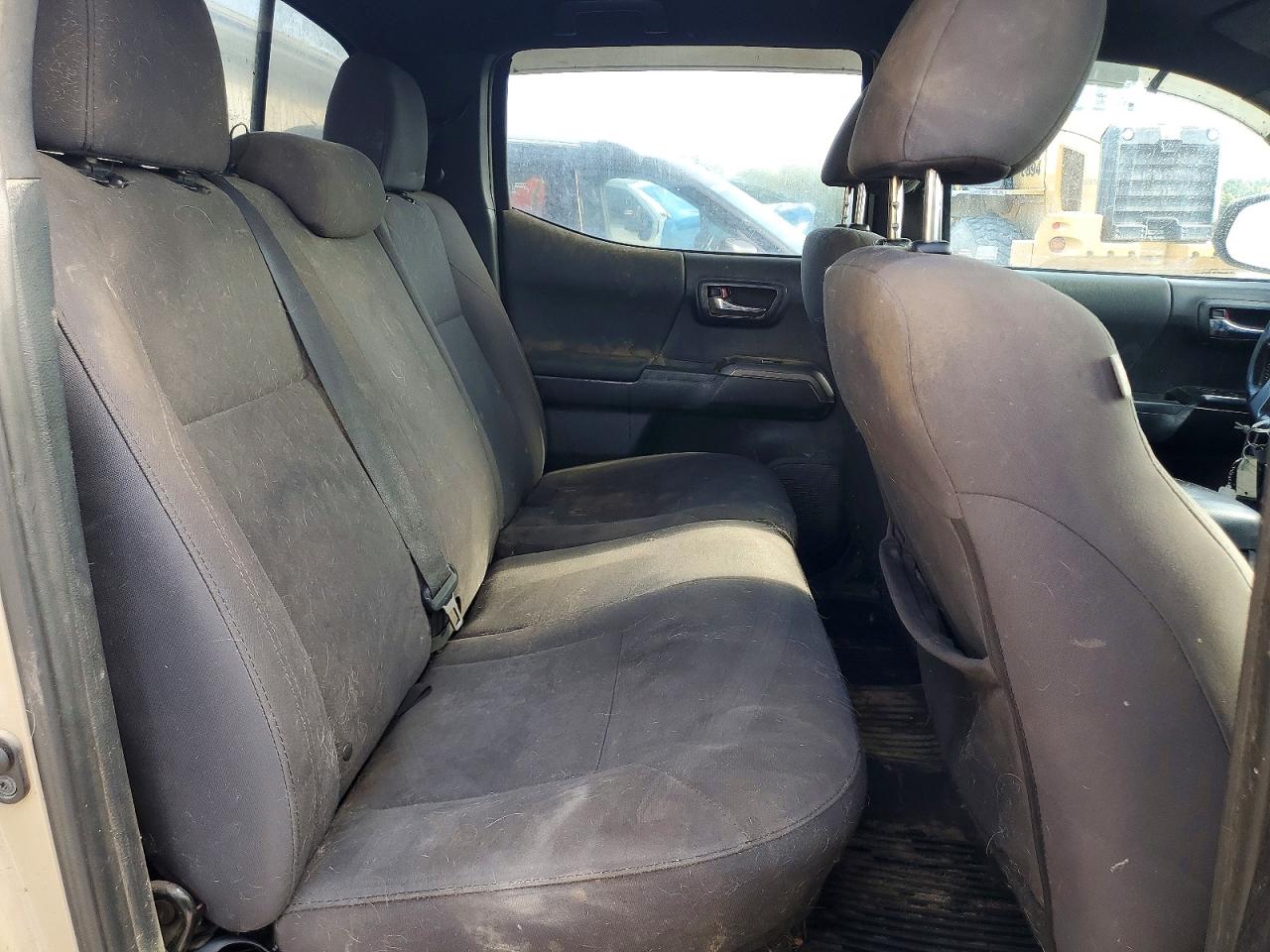 2017 Toyota Tacoma Trd Sport Tan vin: 5TFCZ5AN6HX080417