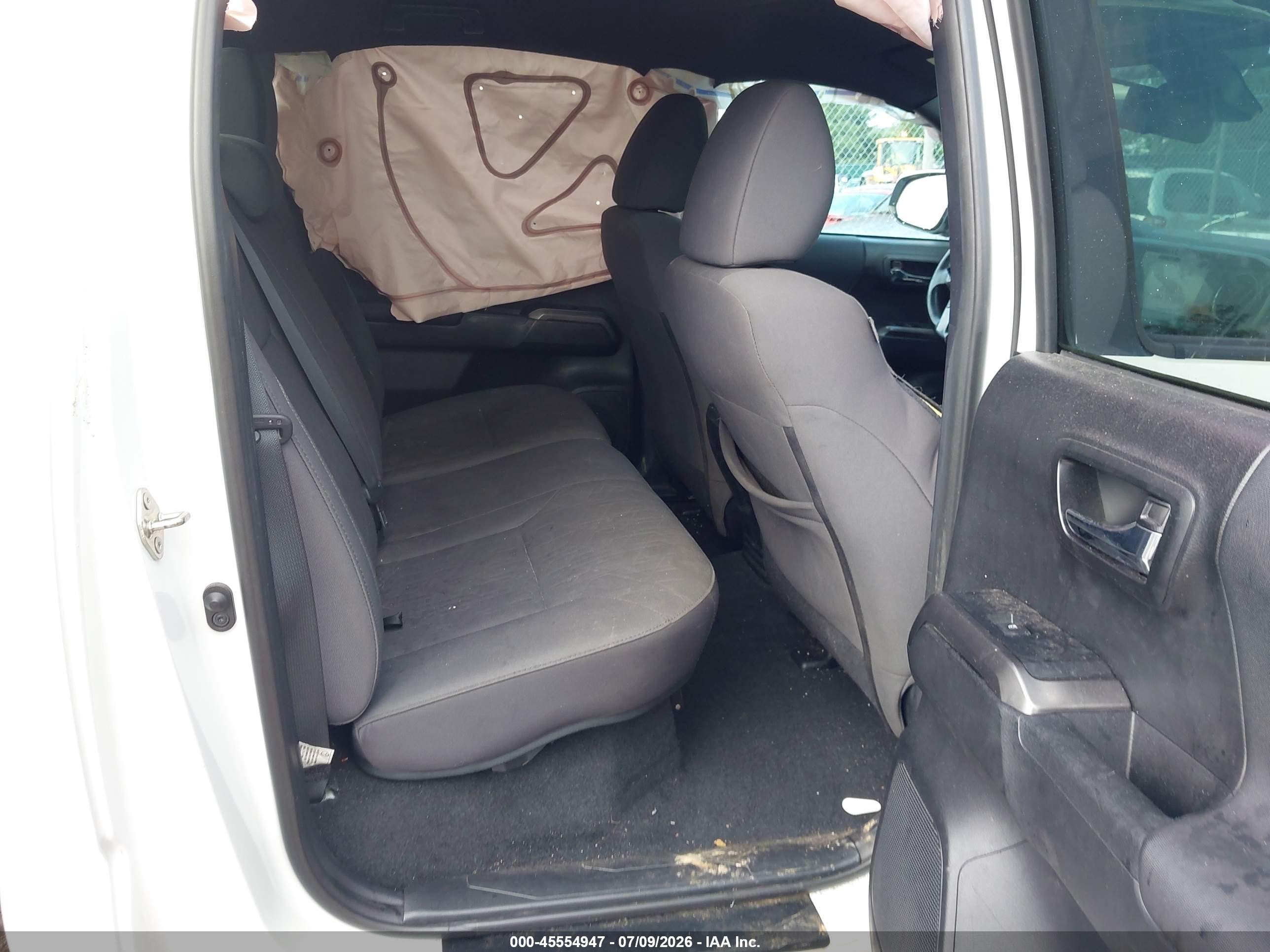 2019 Toyota Tacoma Trd Off Road White vin: 5TFCZ5AN6KX185188
