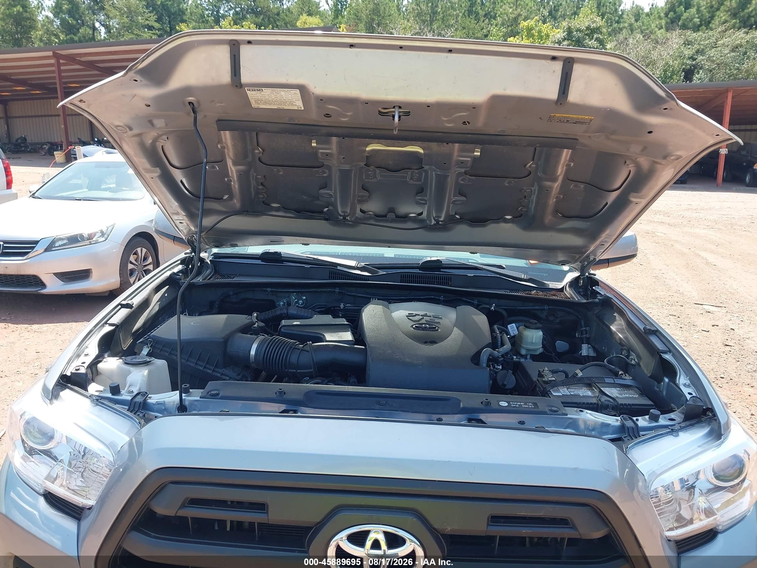 2017 Toyota Tacoma Sr V6 Silver vin: 5TFCZ5AN7HX115482