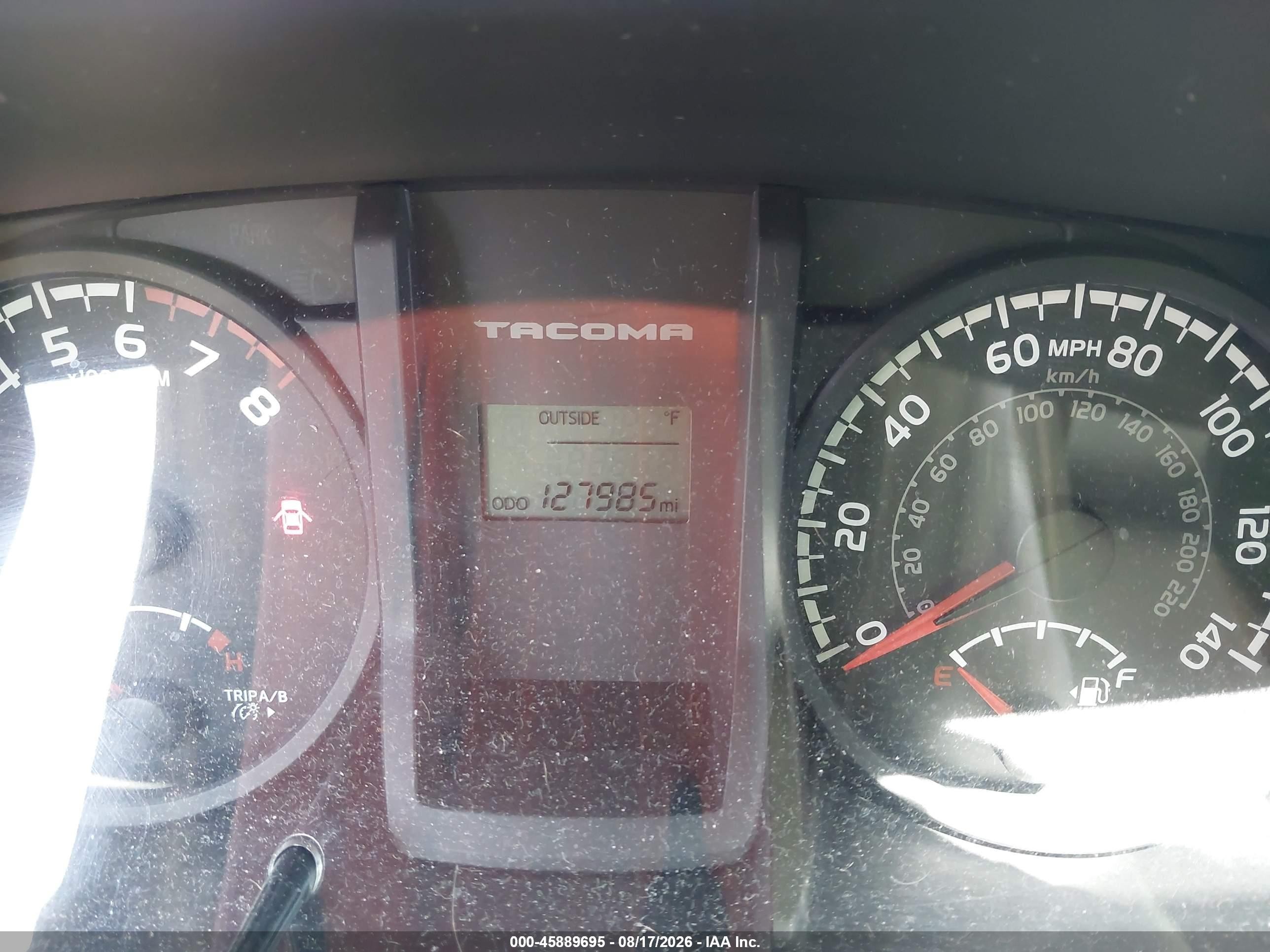 2017 Toyota Tacoma Sr V6 Silver vin: 5TFCZ5AN7HX115482