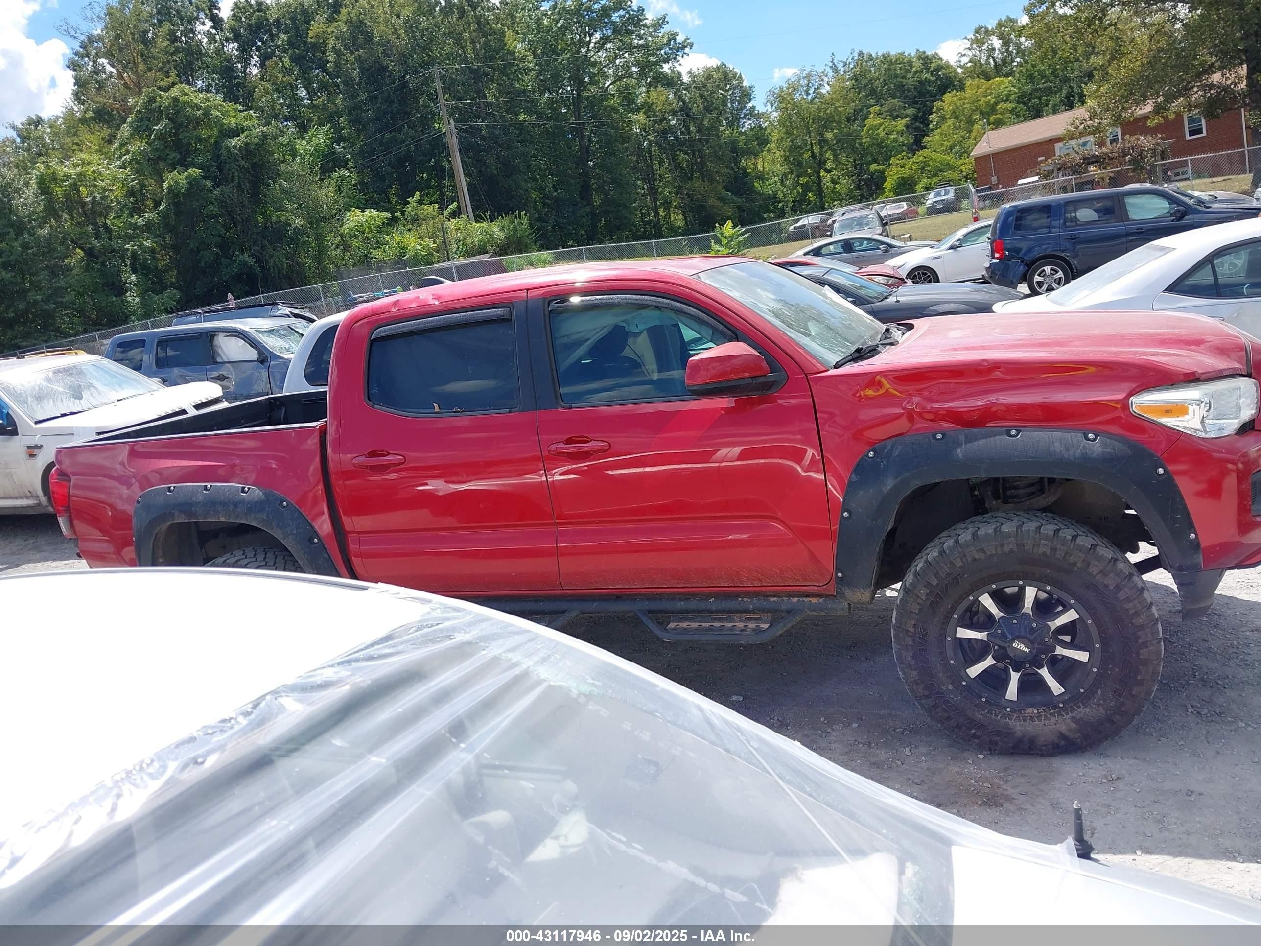 2018 Toyota Tacoma Sr V6 Красный vin: 5TFCZ5ANXJX152967