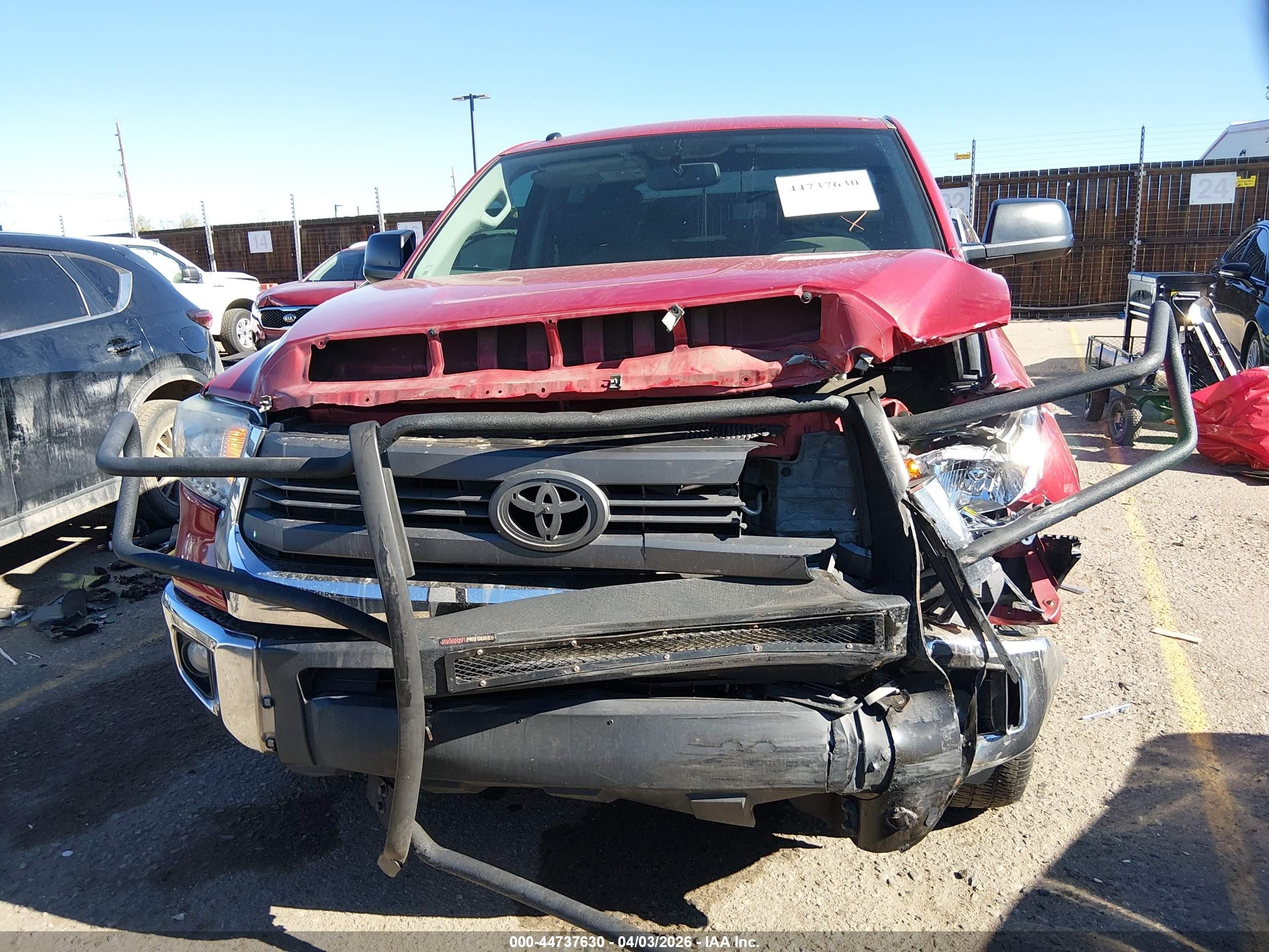 2015 Toyota Tundra Sr5 4.6l V8 Red vin: 5TFDM5F10FX061433