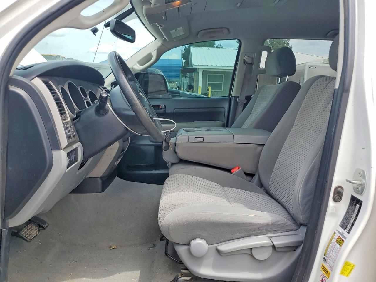 2011 Toyota Tundra Crewmax Sr5 White vin: 5TFDM5F11BX026796