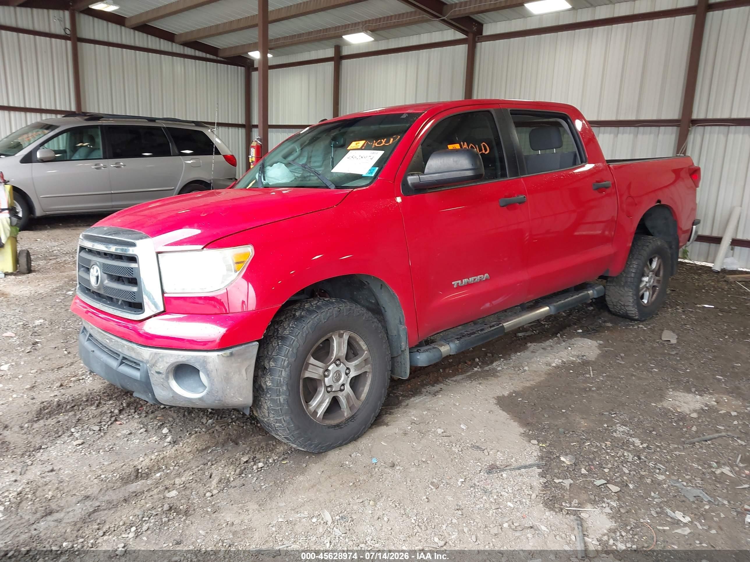 2013 Toyota Tundra Grade 4.6l V8 Red vin: 5TFDM5F12DX050074