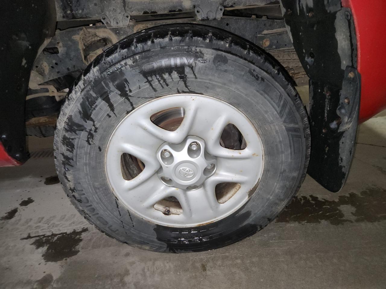 2013 Toyota Tundra Crewmax Sr5 Red vin: 5TFDM5F13DX048012 Damage: Left Rear Wheel, Chipped, 3