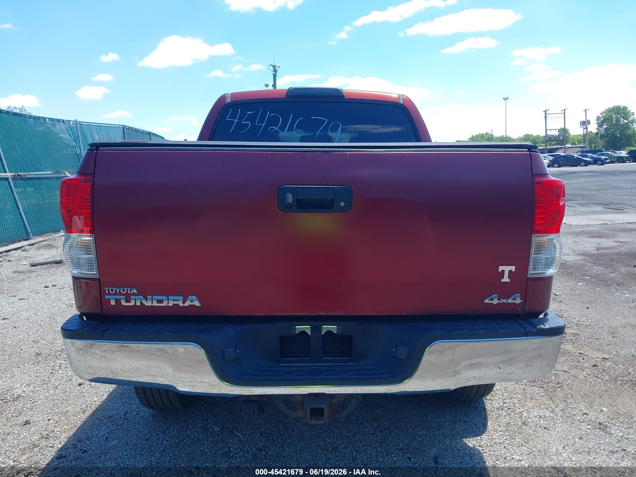 2010 Toyota Tundra Grade 4.6l V8 Красный vin: 5TFDM5F14AX007416