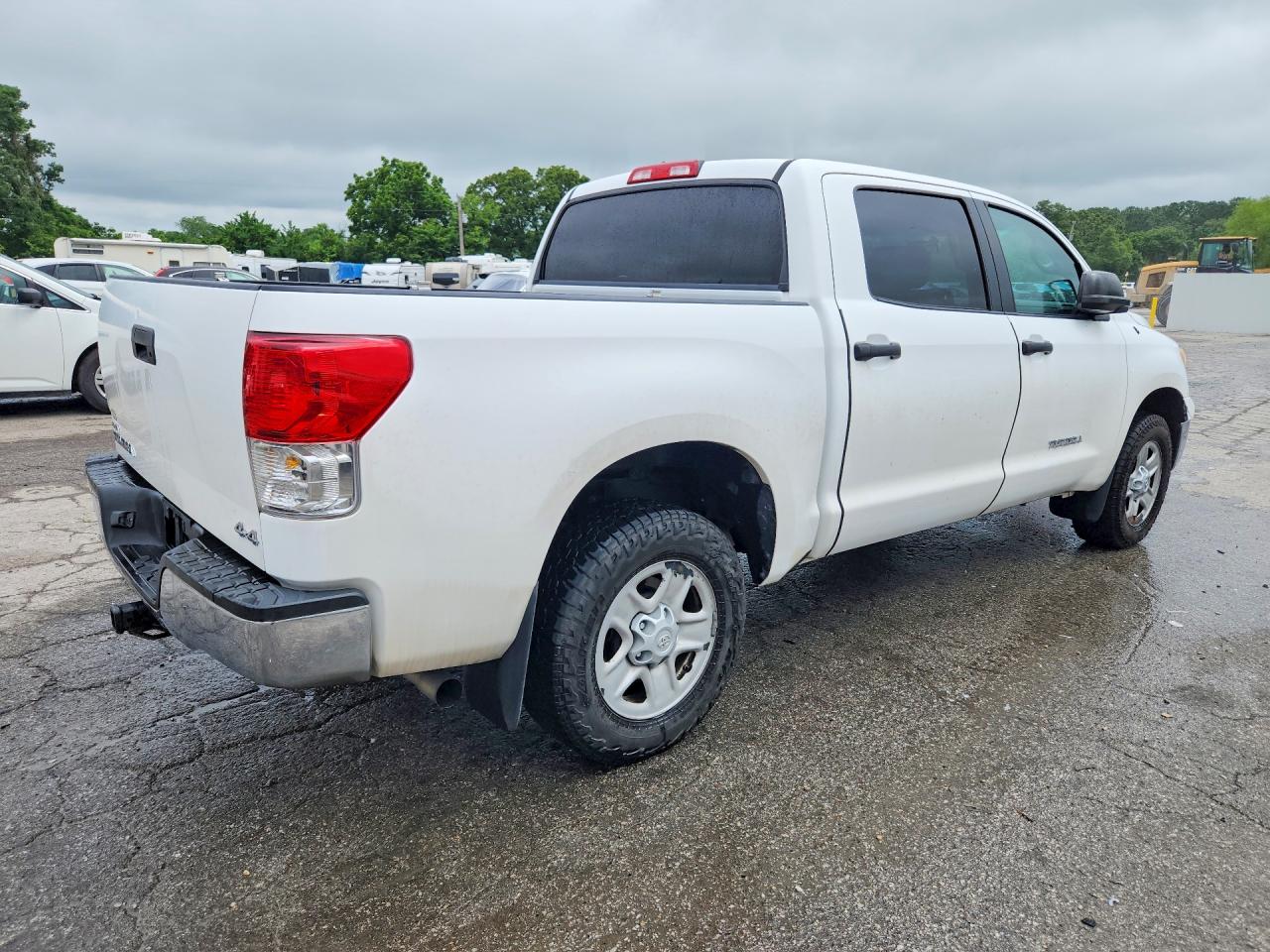 2011 Toyota Tundra Crewmax Sr5 White vin: 5TFDM5F14BX019650