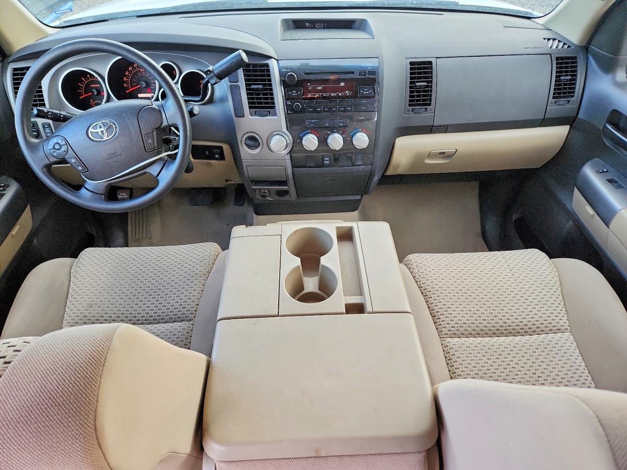 2010 Toyota Tundra Crewmax Sr5 Белый vin: 5TFDM5F17AX001139