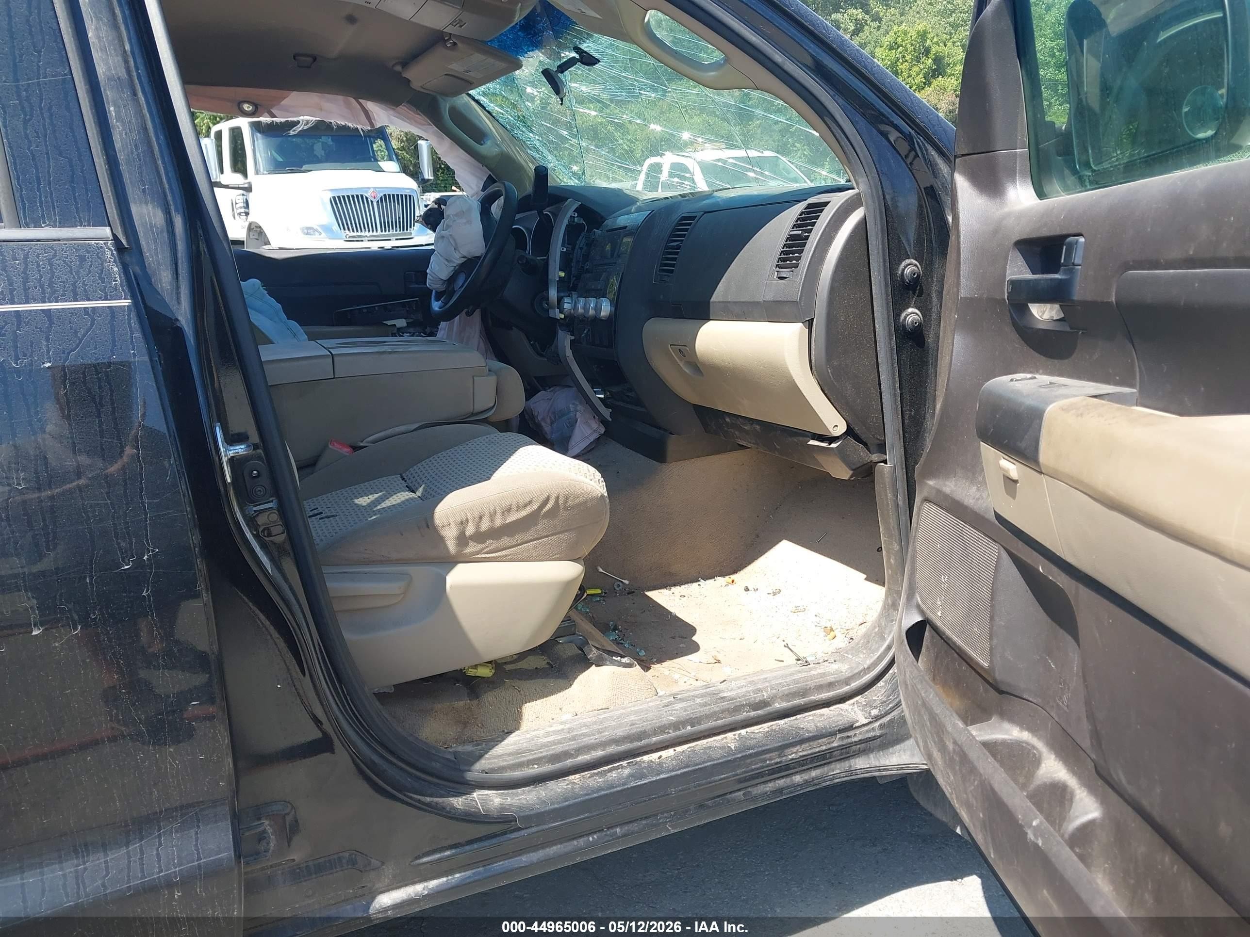 2011 Toyota Tundra Grade 4.6l V8 Black vin: 5TFDM5F17BX019495