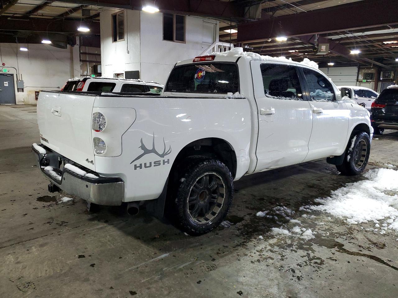 2010 Toyota Tundra Crewmax Sr5 White vin: 5TFDM5F18AX003191