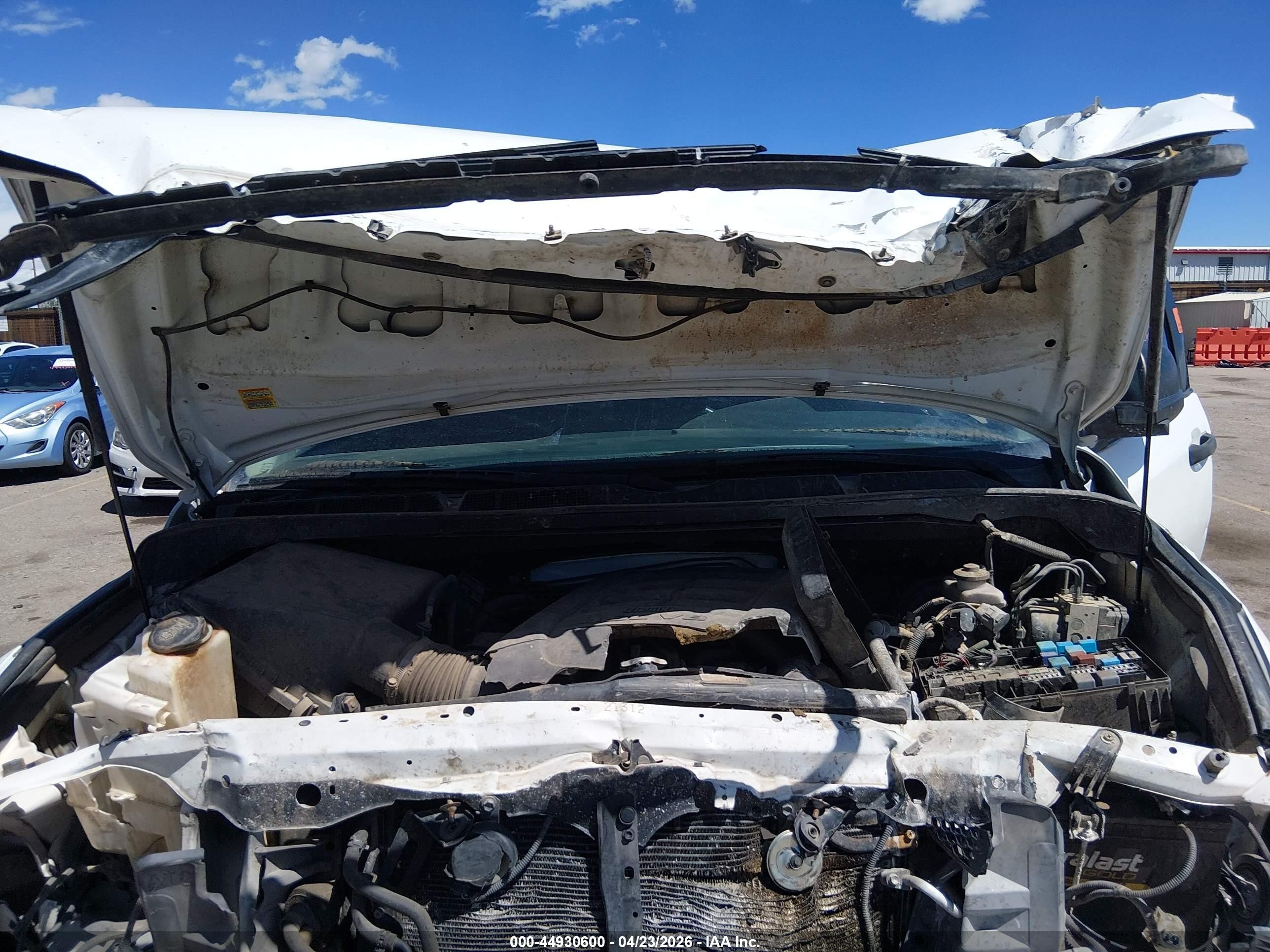2012 Toyota Tundra Grade 4.6l V8 White vin: 5TFDM5F19CX039037