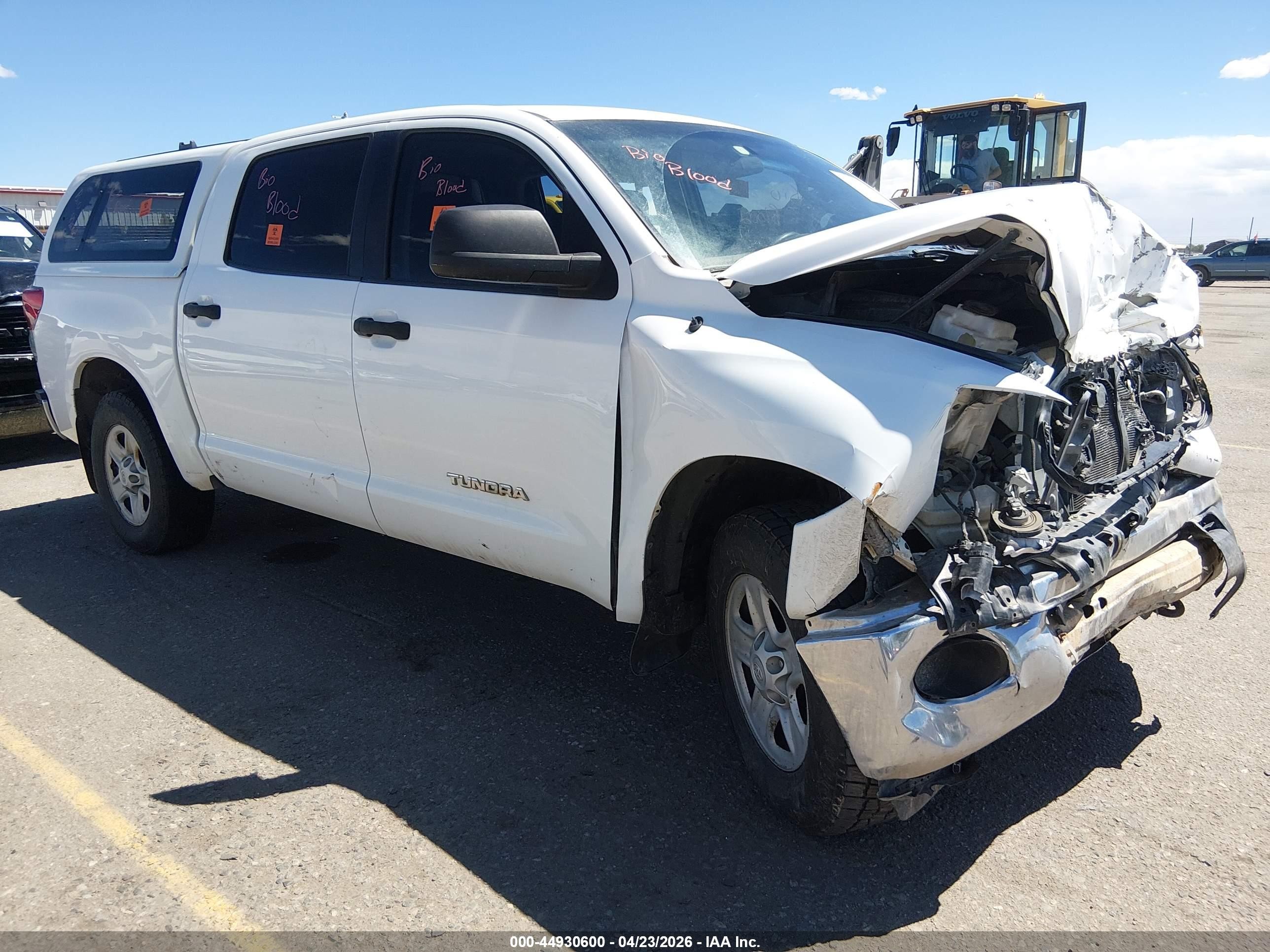 2012 Toyota Tundra Grade 4.6l V8 White vin: 5TFDM5F19CX039037