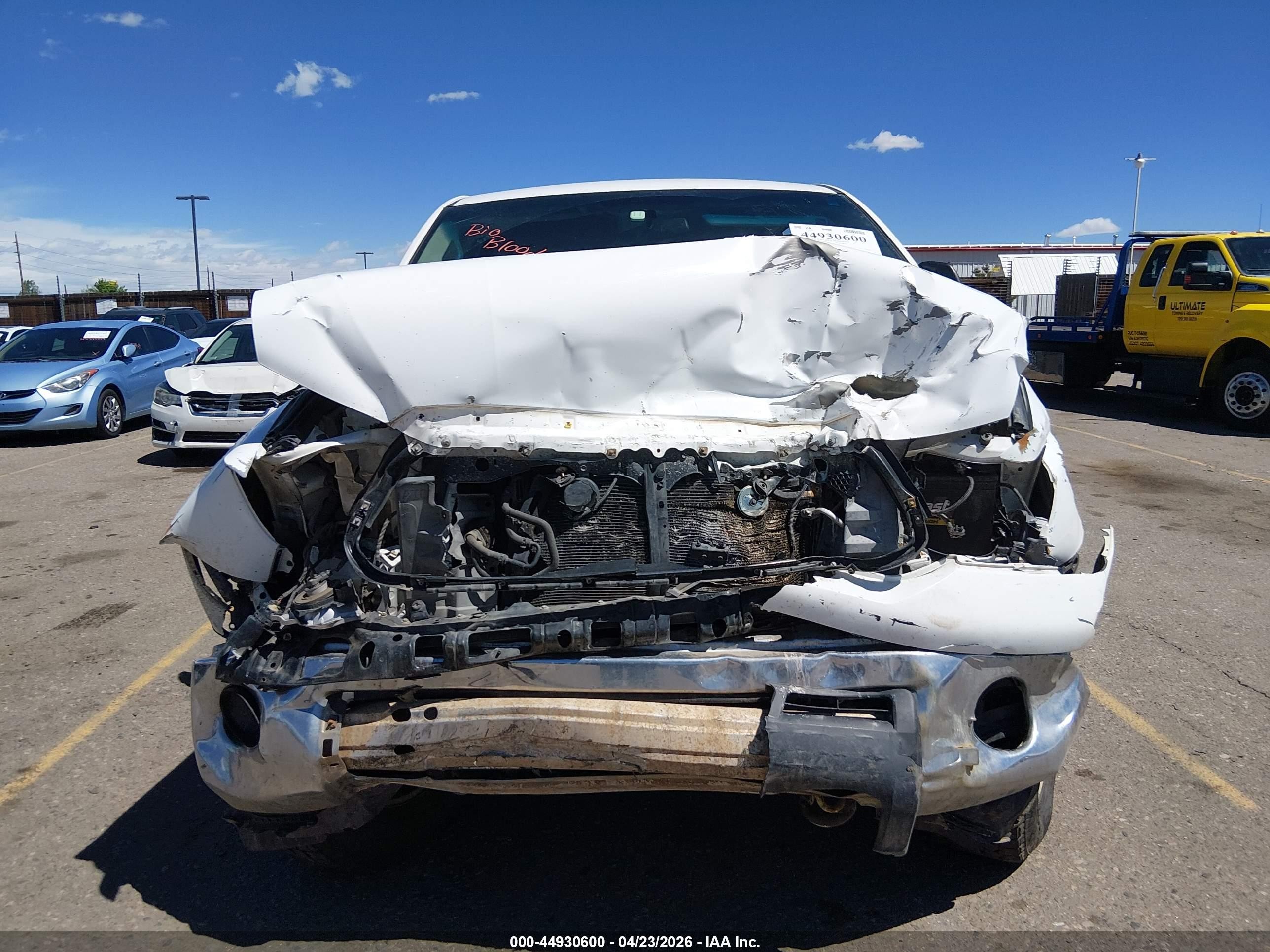 2012 Toyota Tundra Grade 4.6l V8 White vin: 5TFDM5F19CX039037