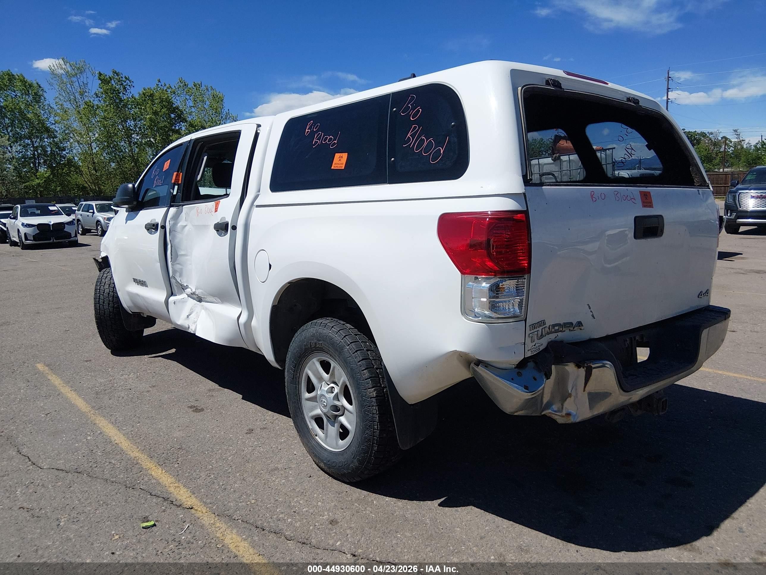 2012 Toyota Tundra Grade 4.6l V8 White vin: 5TFDM5F19CX039037