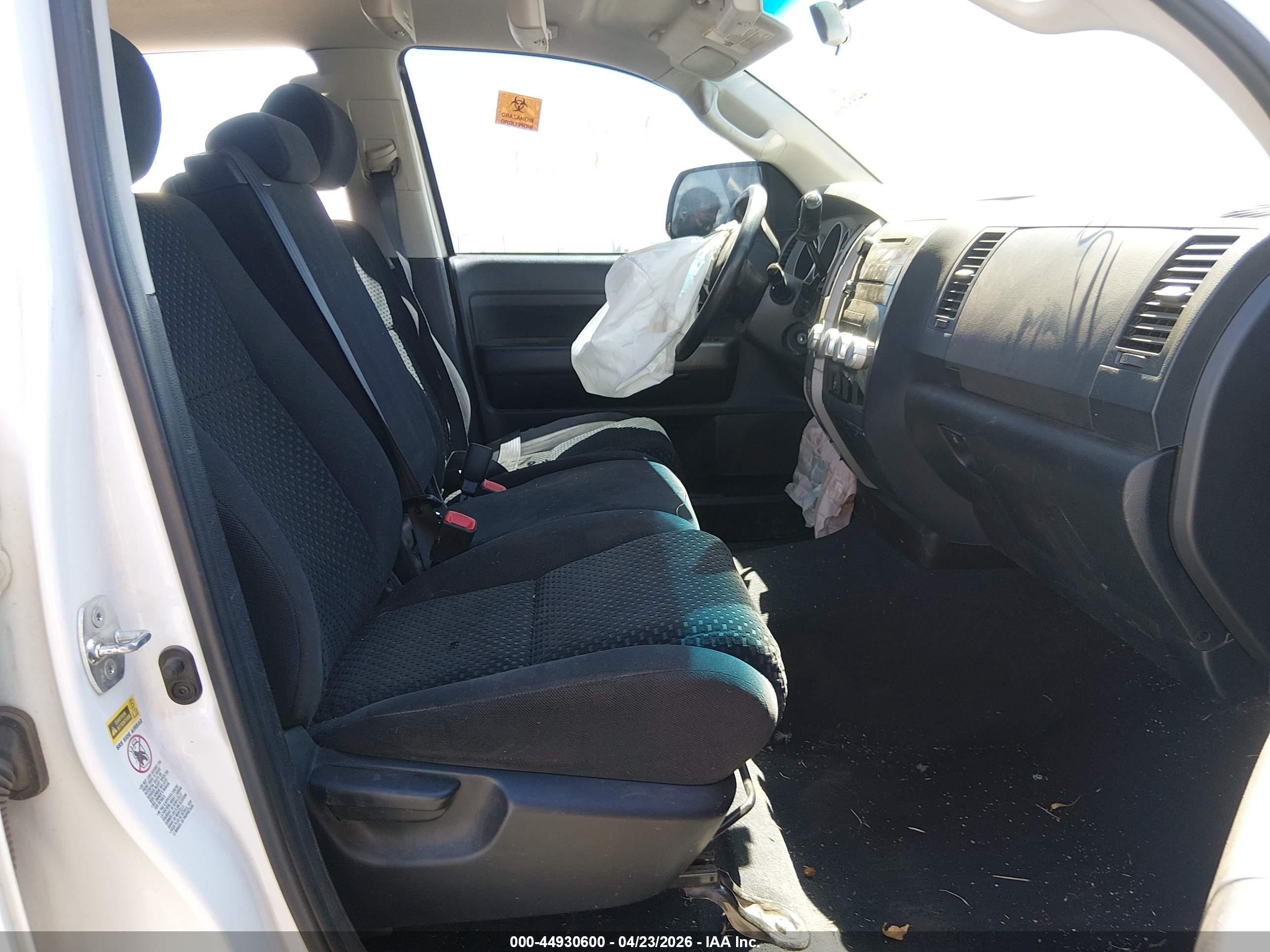 2012 Toyota Tundra Grade 4.6l V8 White vin: 5TFDM5F19CX039037