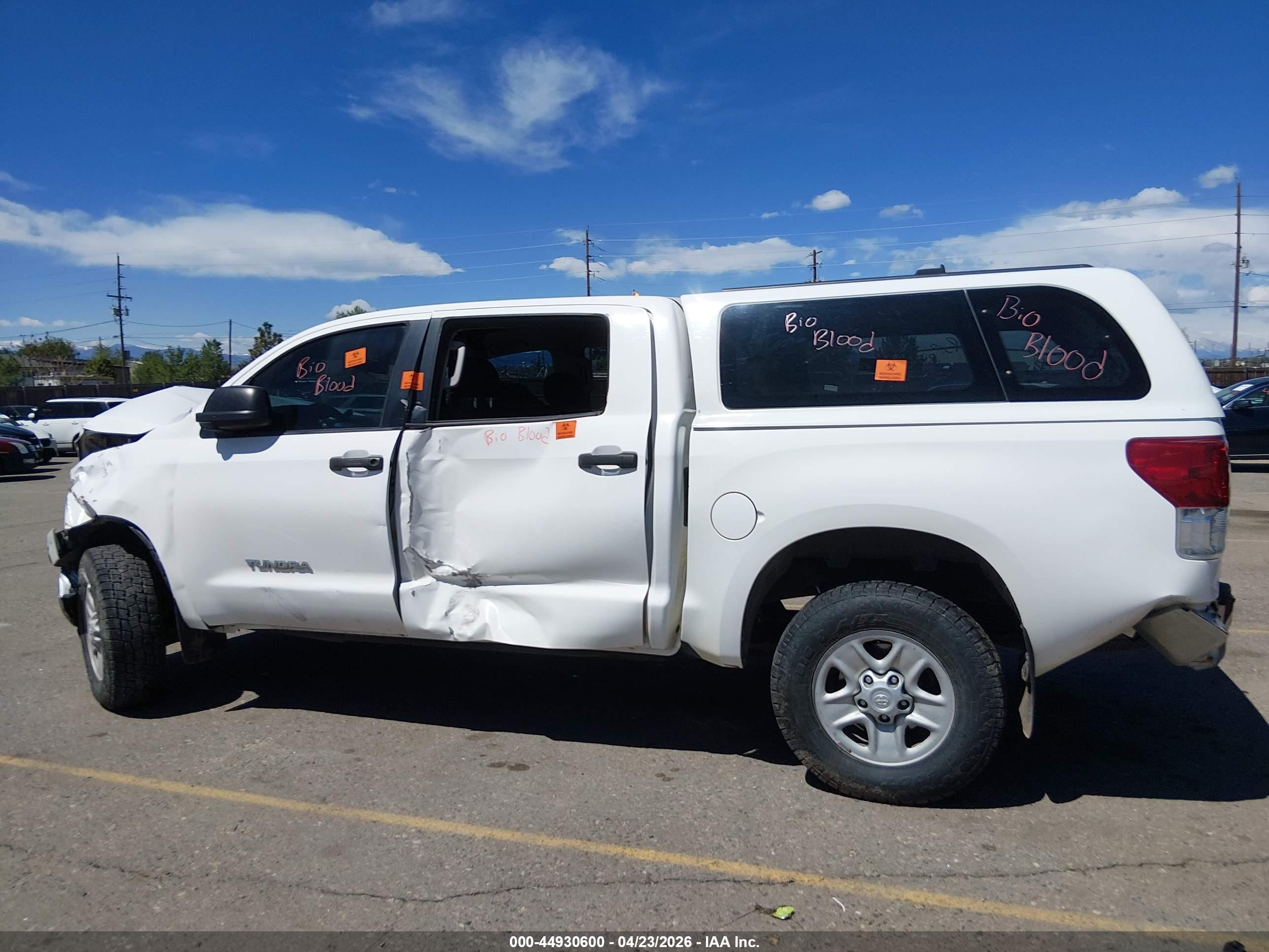 2012 Toyota Tundra Grade 4.6l V8 White vin: 5TFDM5F19CX039037