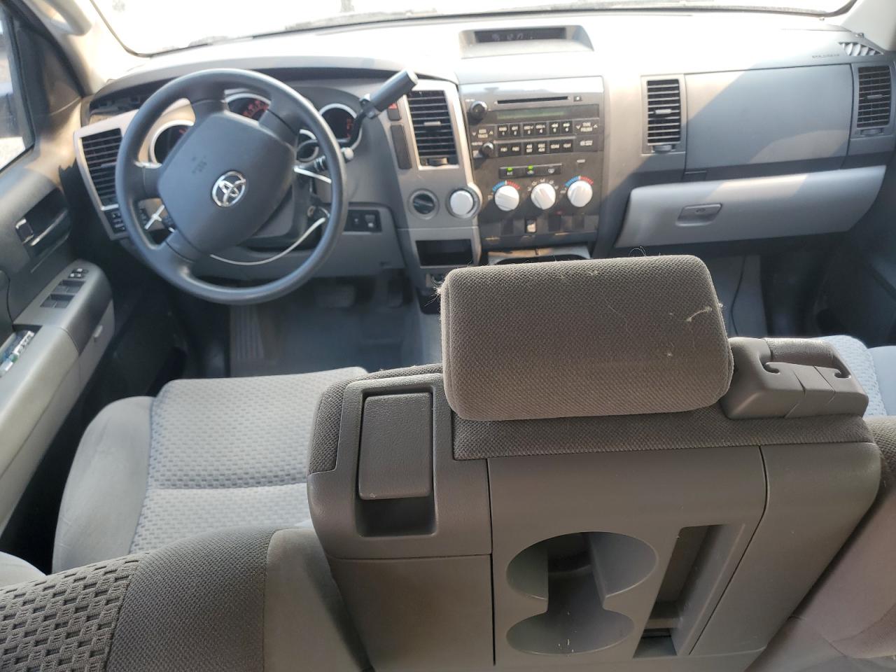 2011 Toyota Tundra Crewmax Sr5 Белый vin: 5TFDM5F1XBX018549
