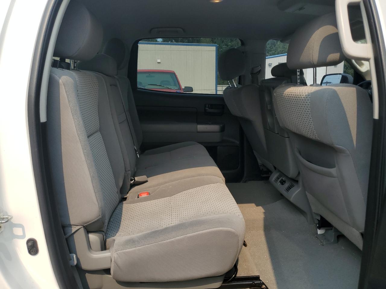 2011 Toyota Tundra Crewmax Sr5 Белый vin: 5TFDM5F1XBX018549