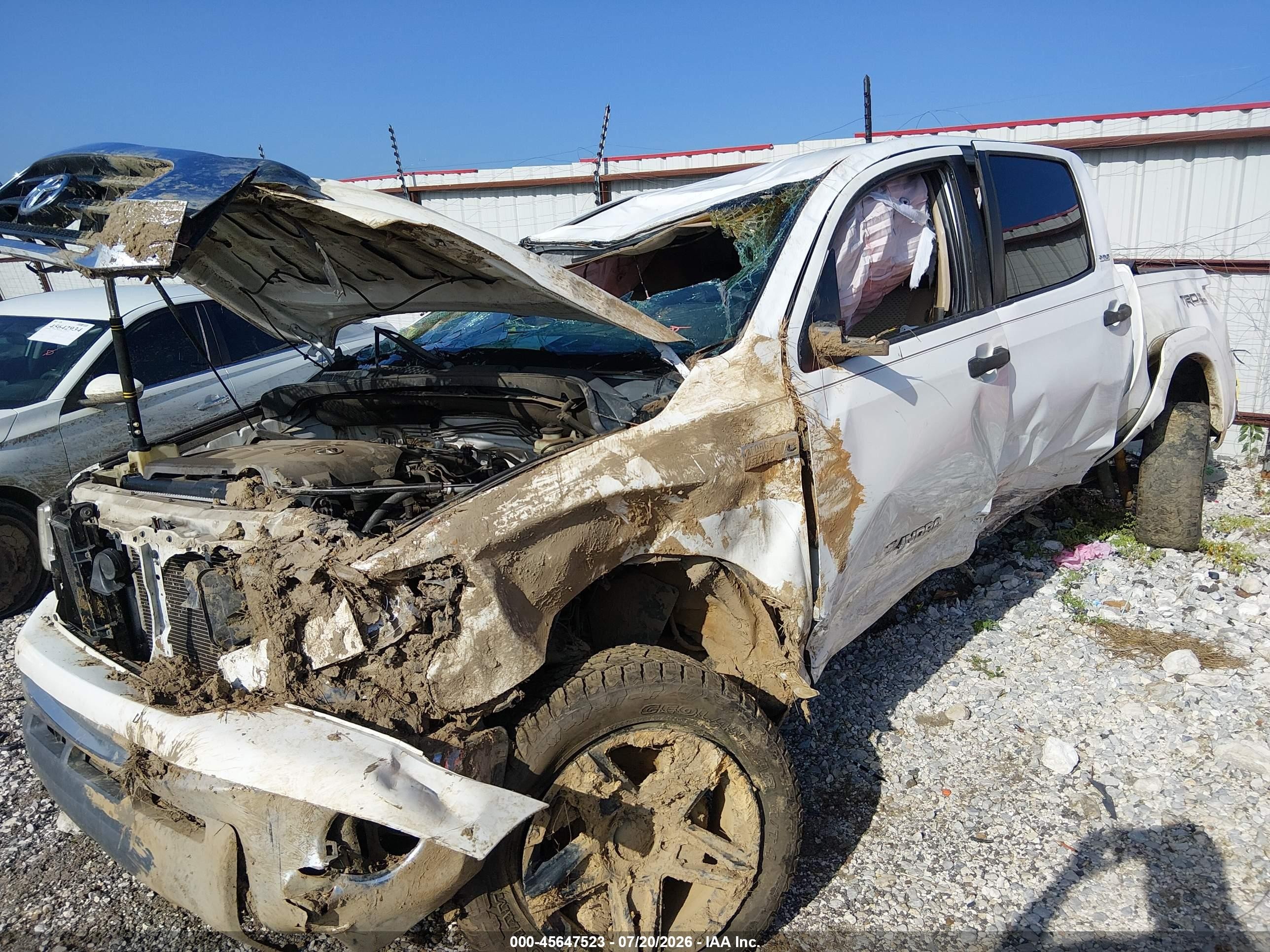 2008 Toyota Tundra Sr5 5.7l V8 White vin: 5TFDV54108X036258
