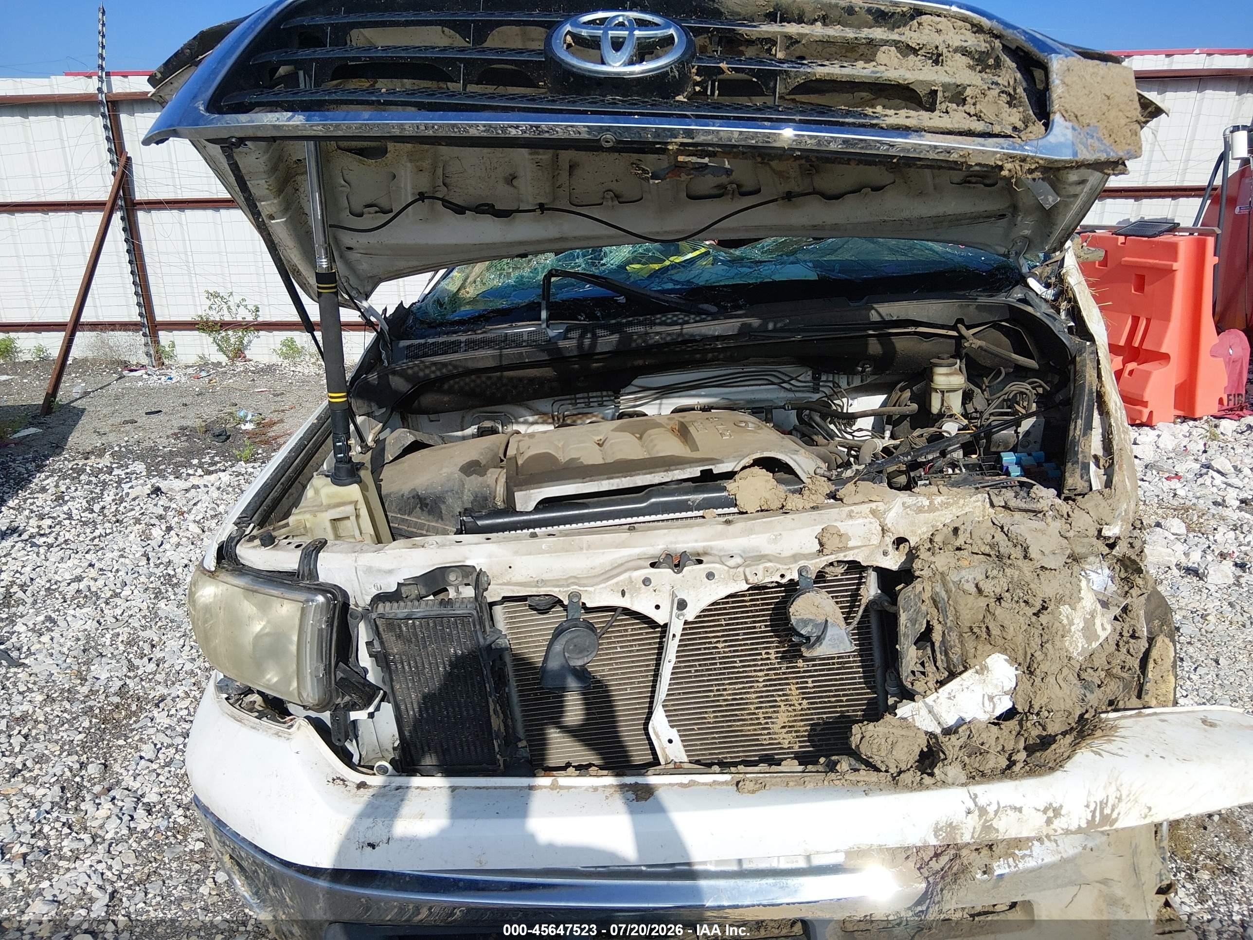 2008 Toyota Tundra Sr5 5.7l V8 White vin: 5TFDV54108X036258