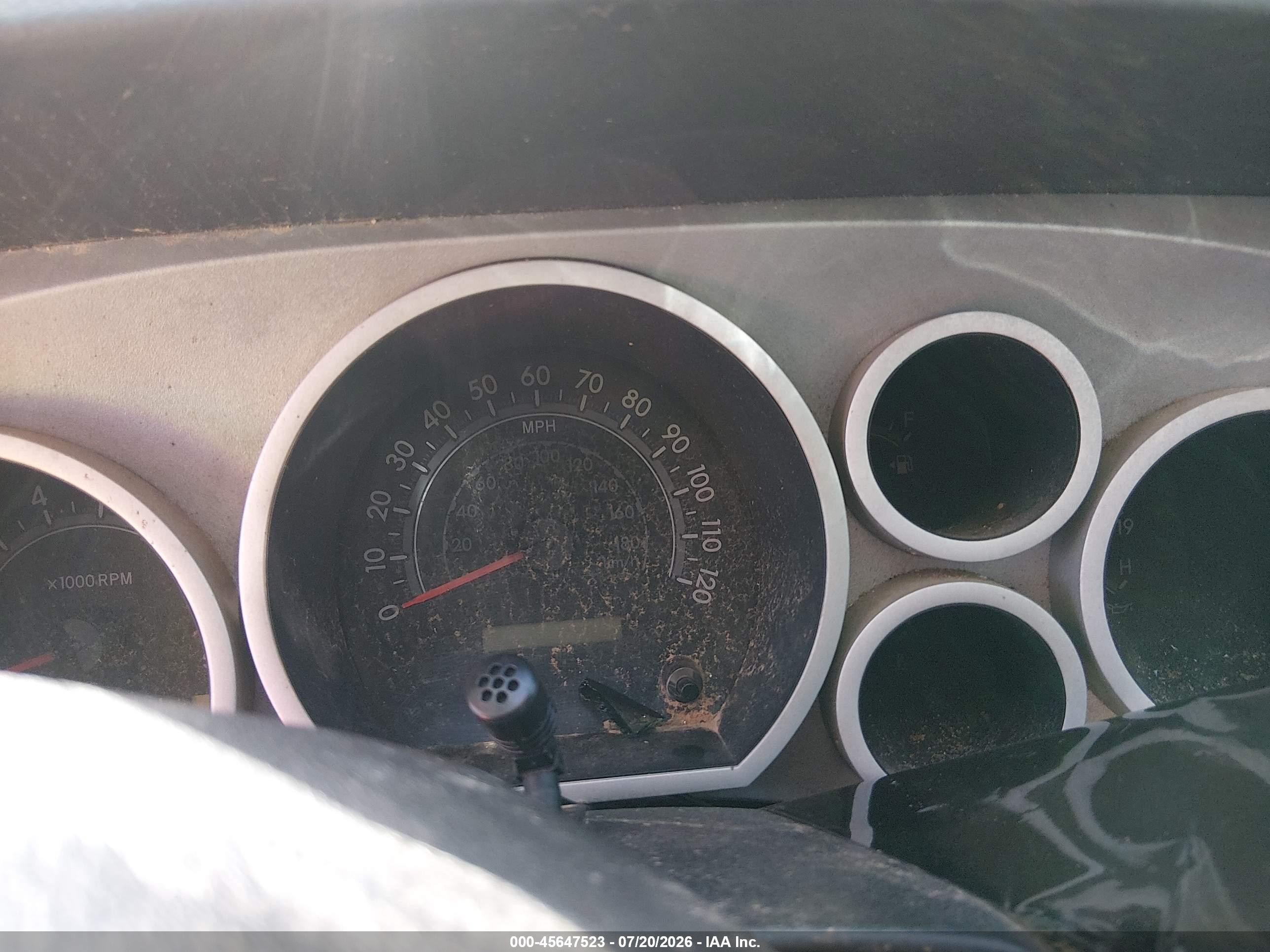 2008 Toyota Tundra Sr5 5.7l V8 White vin: 5TFDV54108X036258