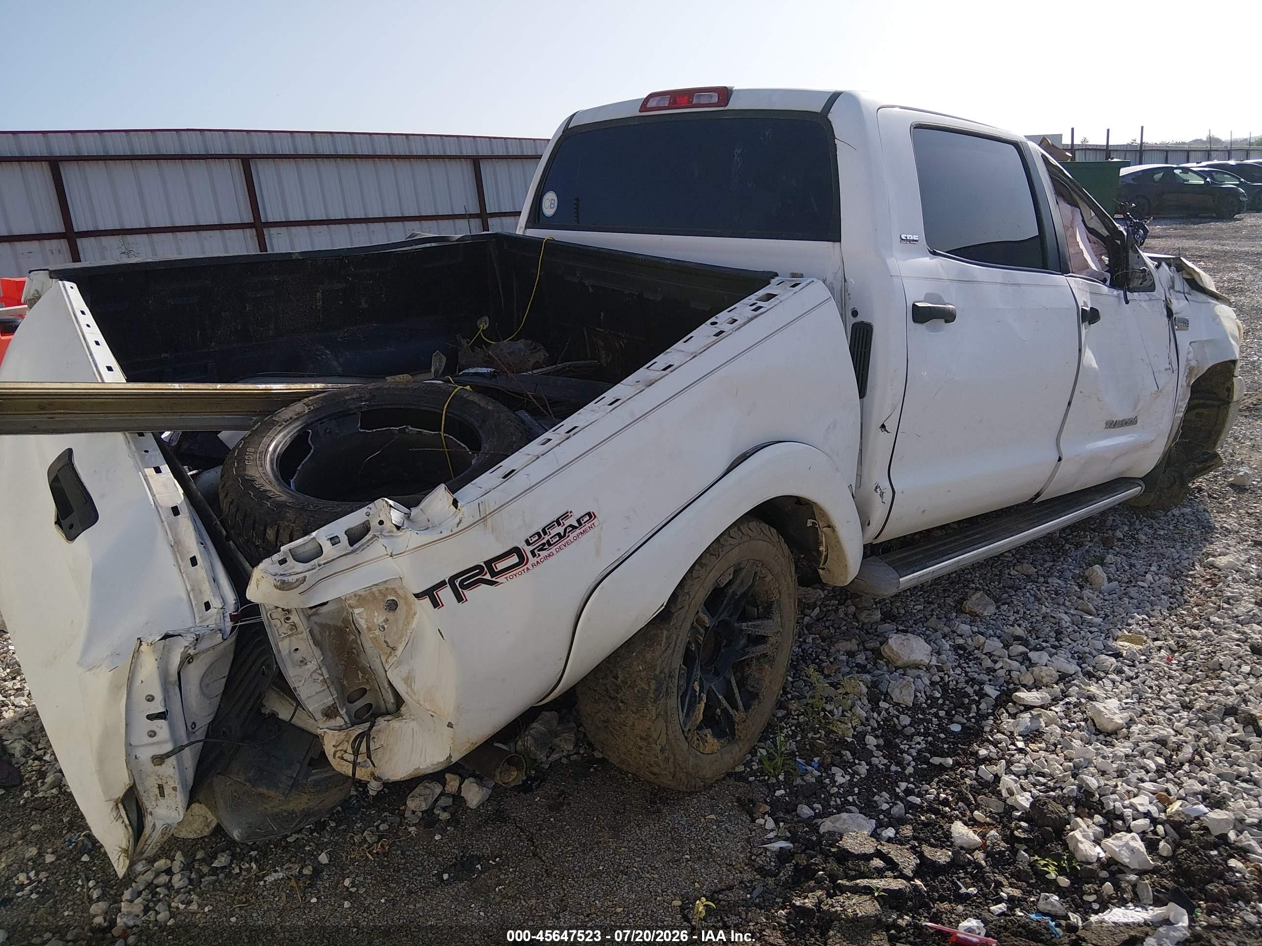 2008 Toyota Tundra Sr5 5.7l V8 White vin: 5TFDV54108X036258