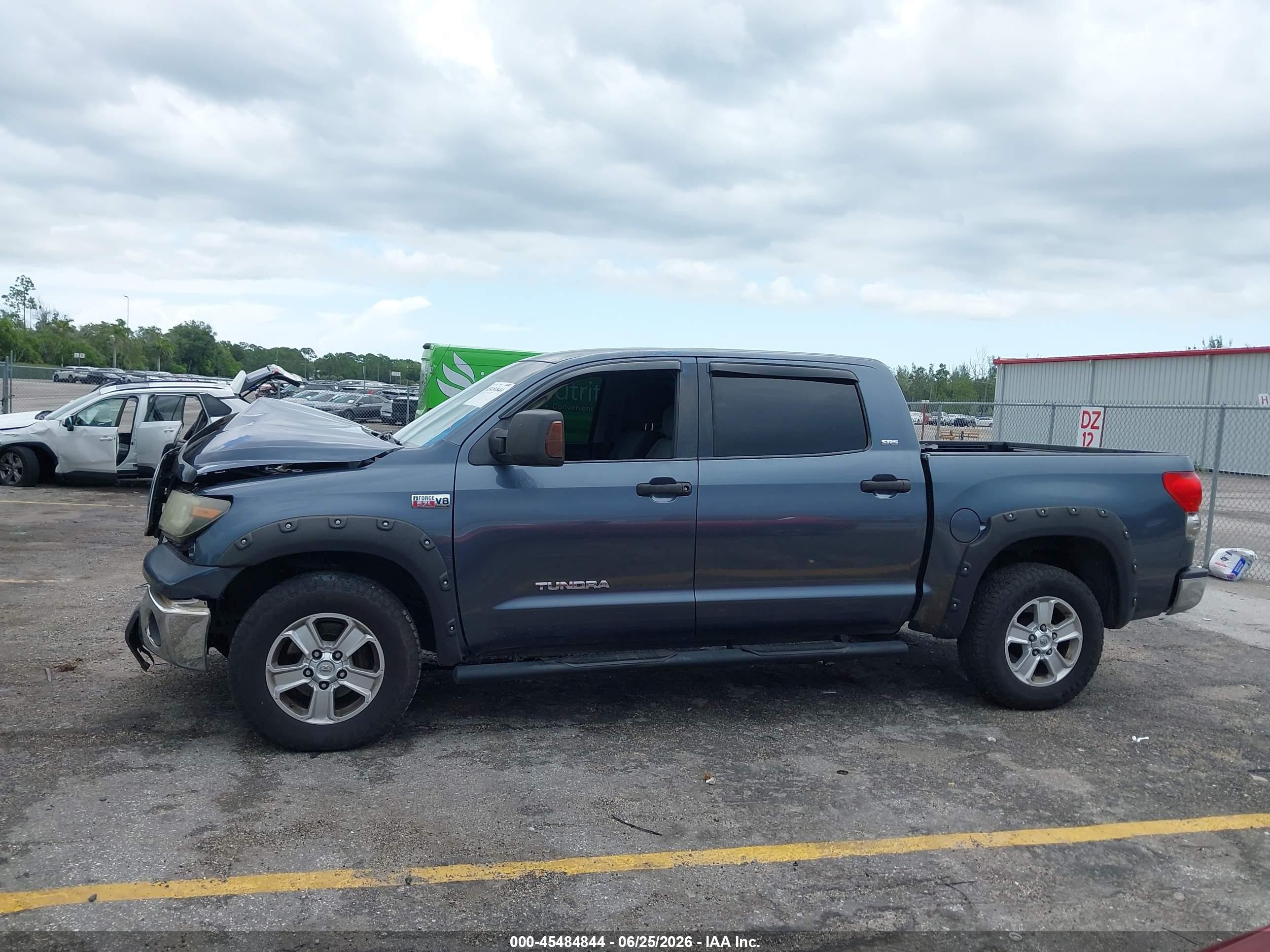 2008 Toyota Tundra Sr5 5.7l V8 Blue vin: 5TFDV54108X055862