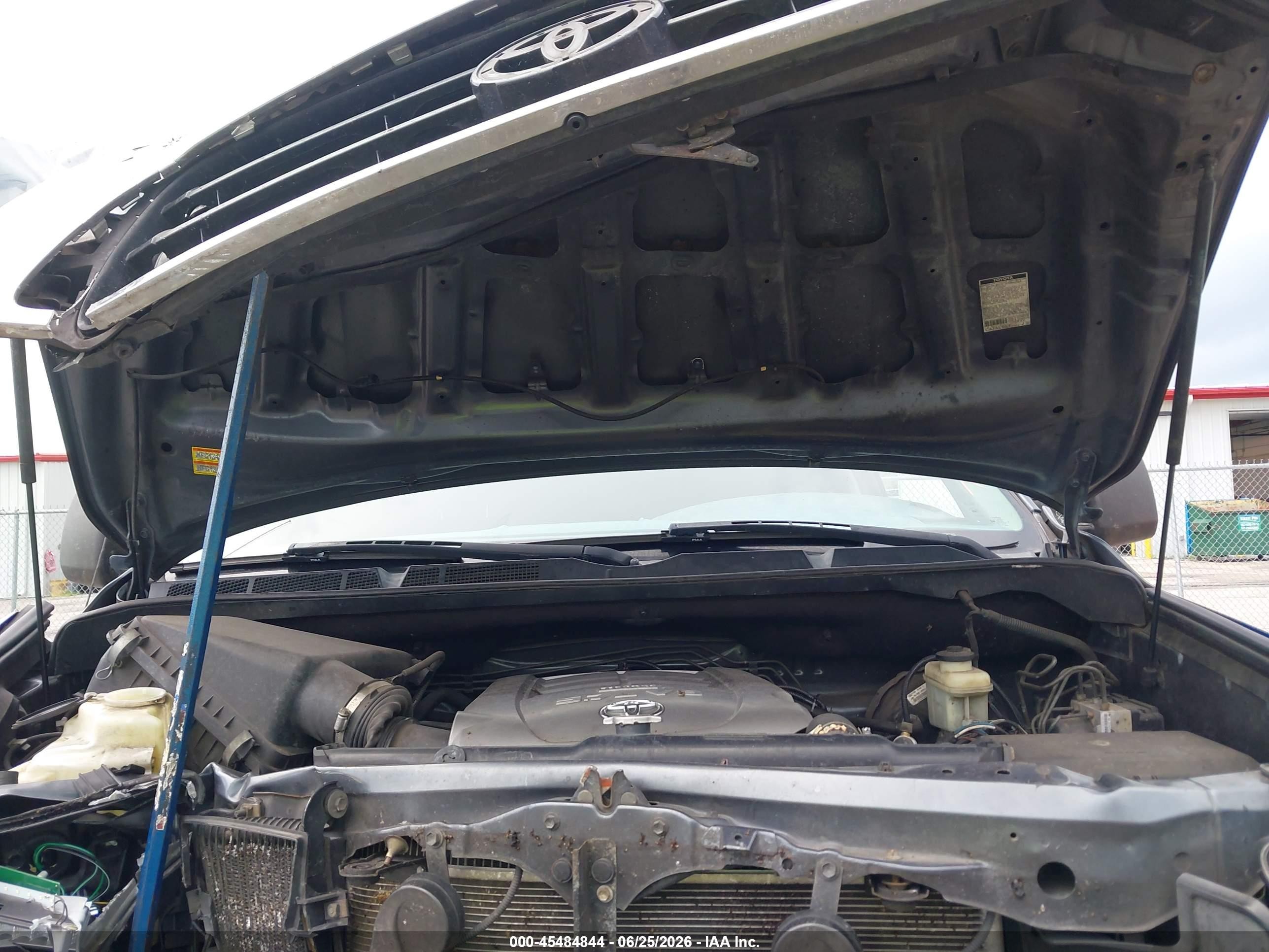 2008 Toyota Tundra Sr5 5.7l V8 Blue vin: 5TFDV54108X055862