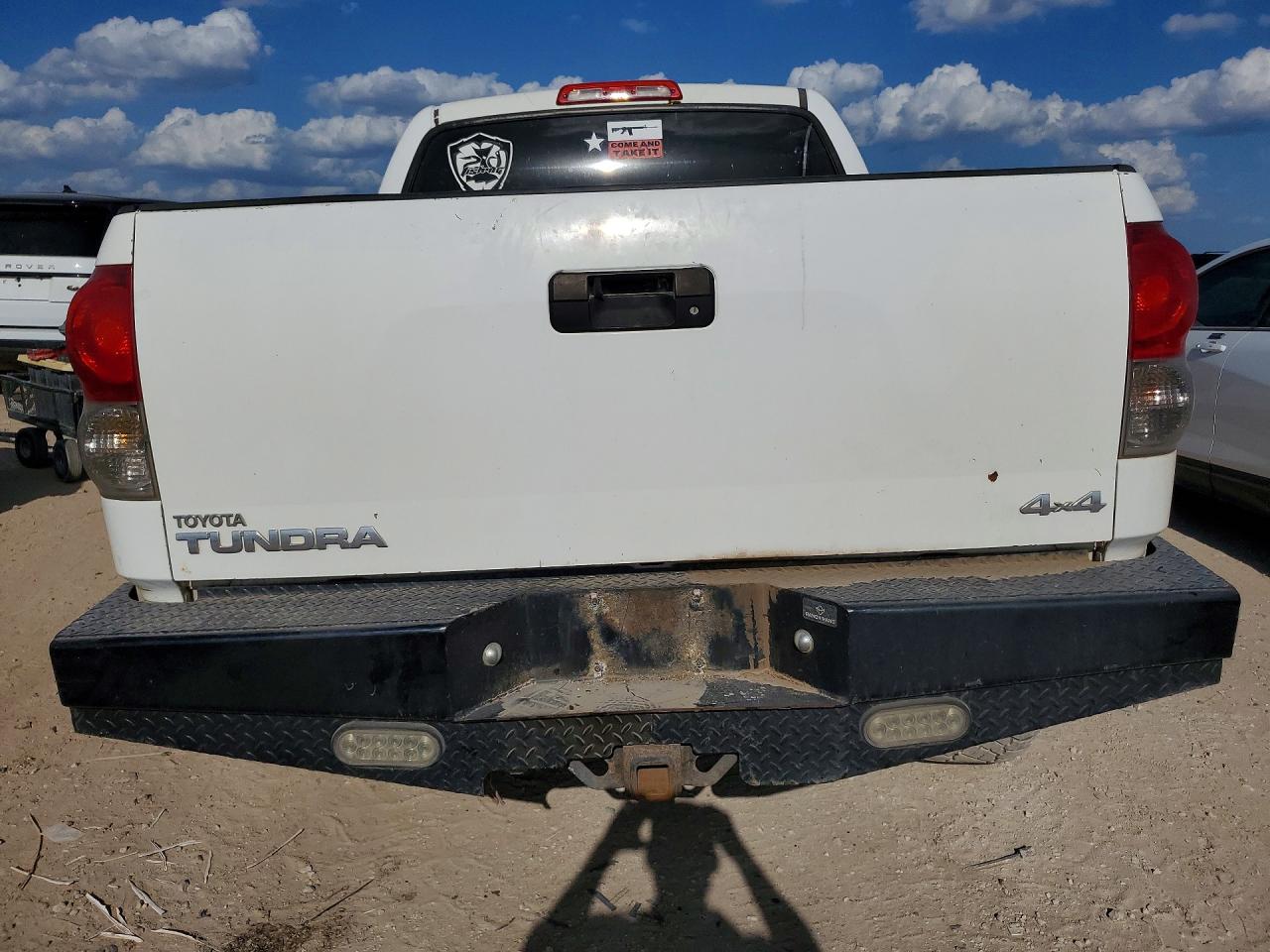 2008 Toyota Tundra Sr5 White vin: 5TFDV54148X033962