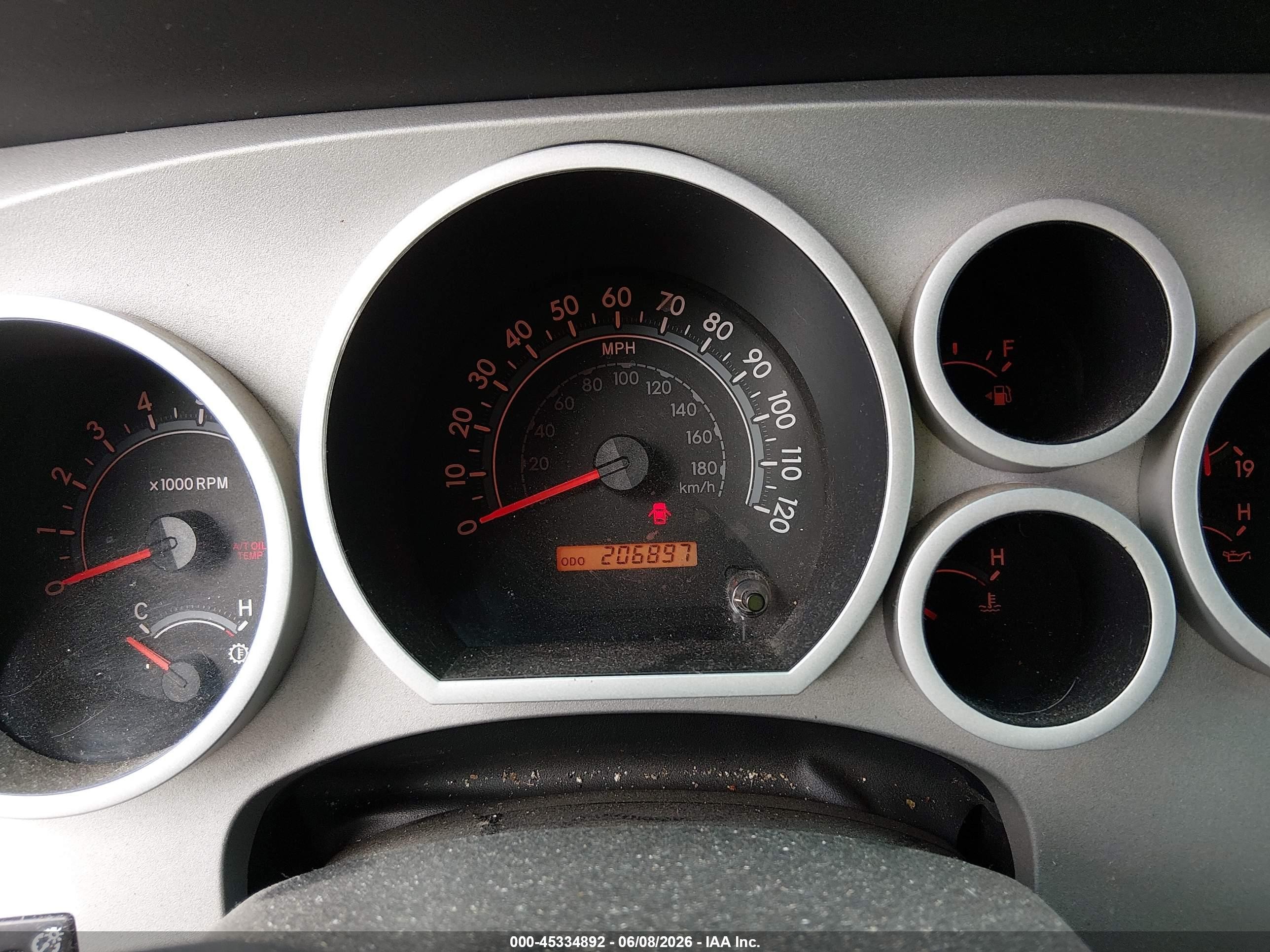 2008 Toyota Tundra Sr5 5.7l V8 White vin: 5TFDV54148X044895
