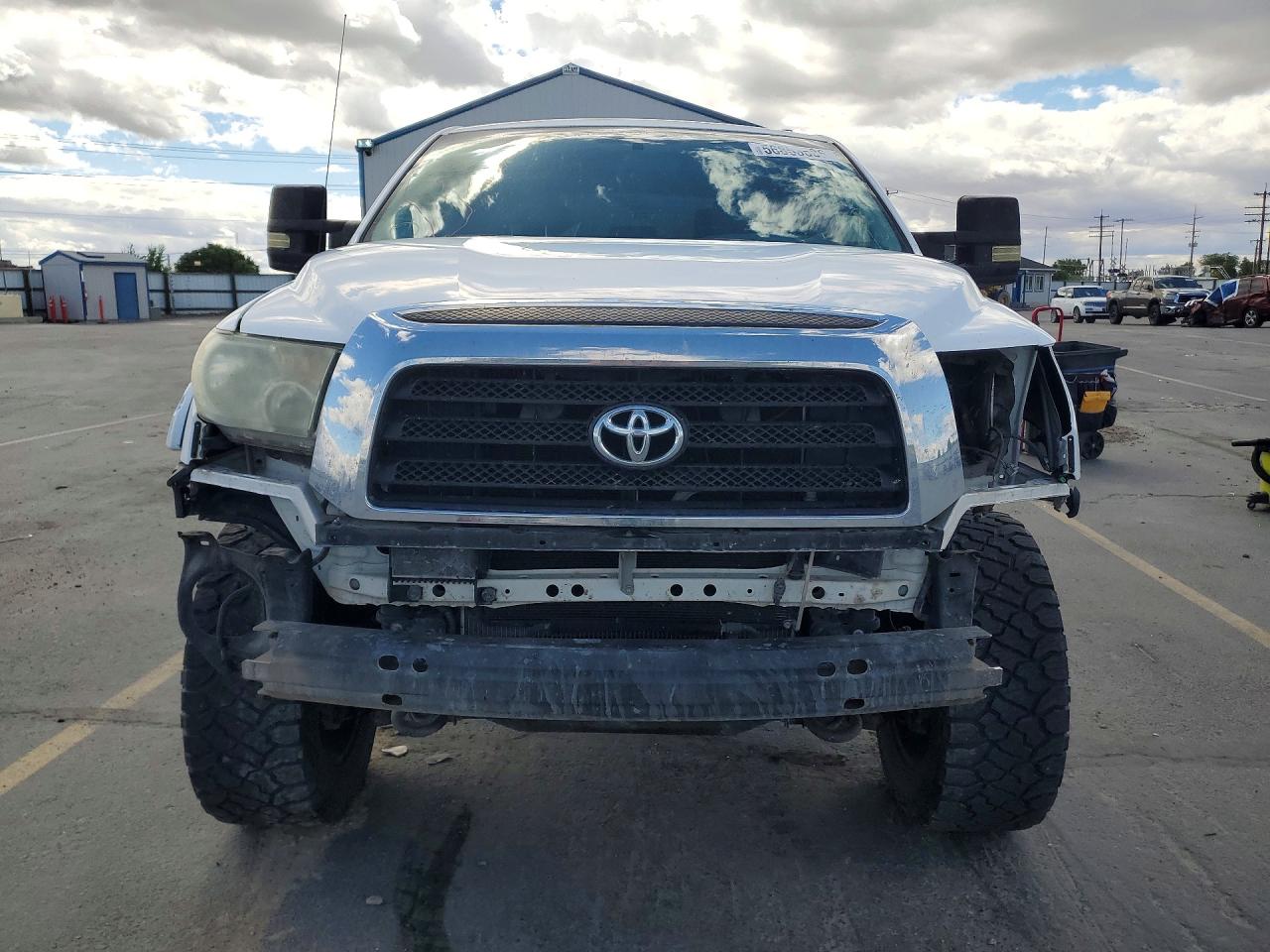 2009 Toyota Tundra Sr5 White vin: 5TFDV54169X087183