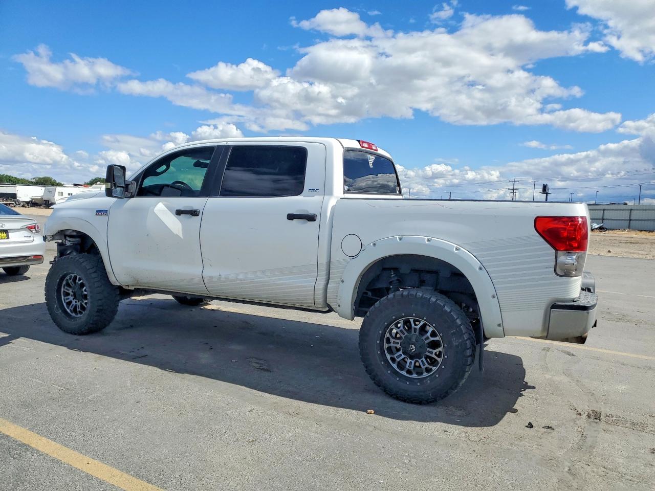2009 Toyota Tundra Sr5 White vin: 5TFDV54169X087183