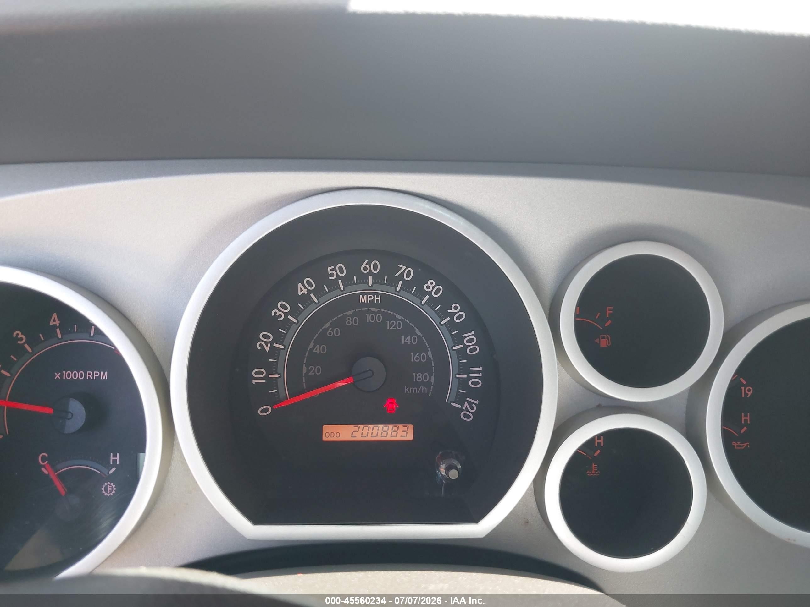 2008 Toyota Tundra Sr5 5.7l V8 Beige vin: 5TFDV54188X038548