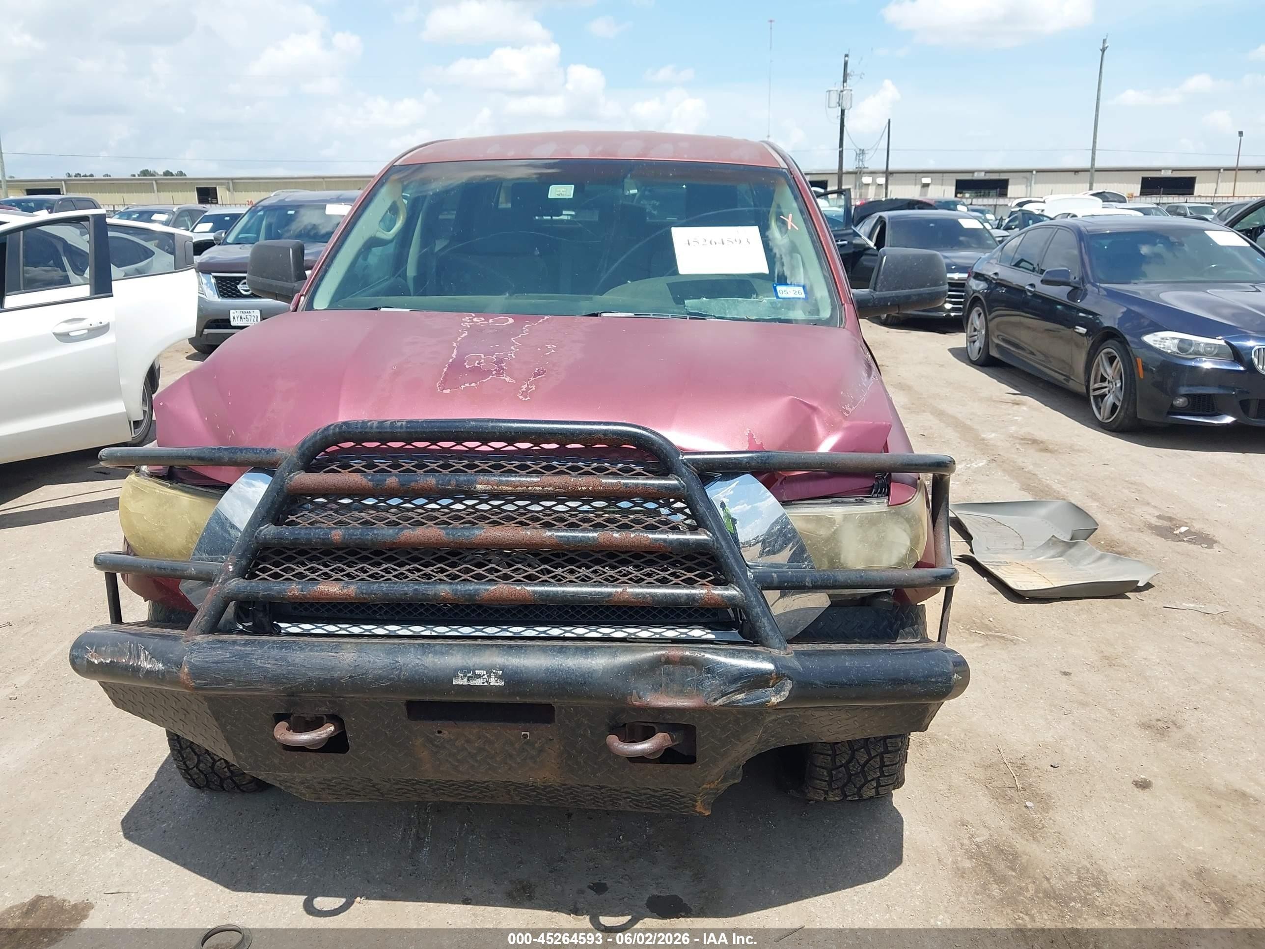 2007 Toyota Tundra Sr5 5.7l V8 Red vin: 5TFDV541X7X030045