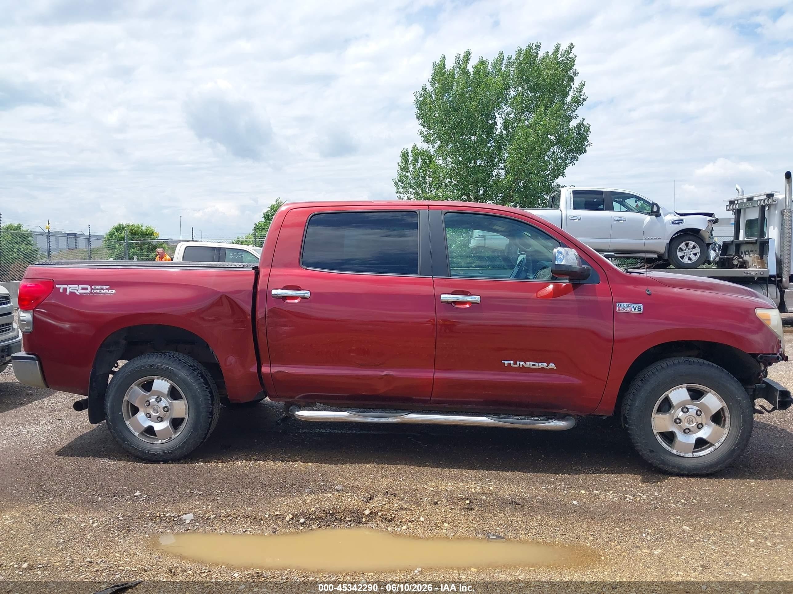 2008 Toyota Tundra Limited 5.7l V8 Burgundy vin: 5TFDV58108X052986