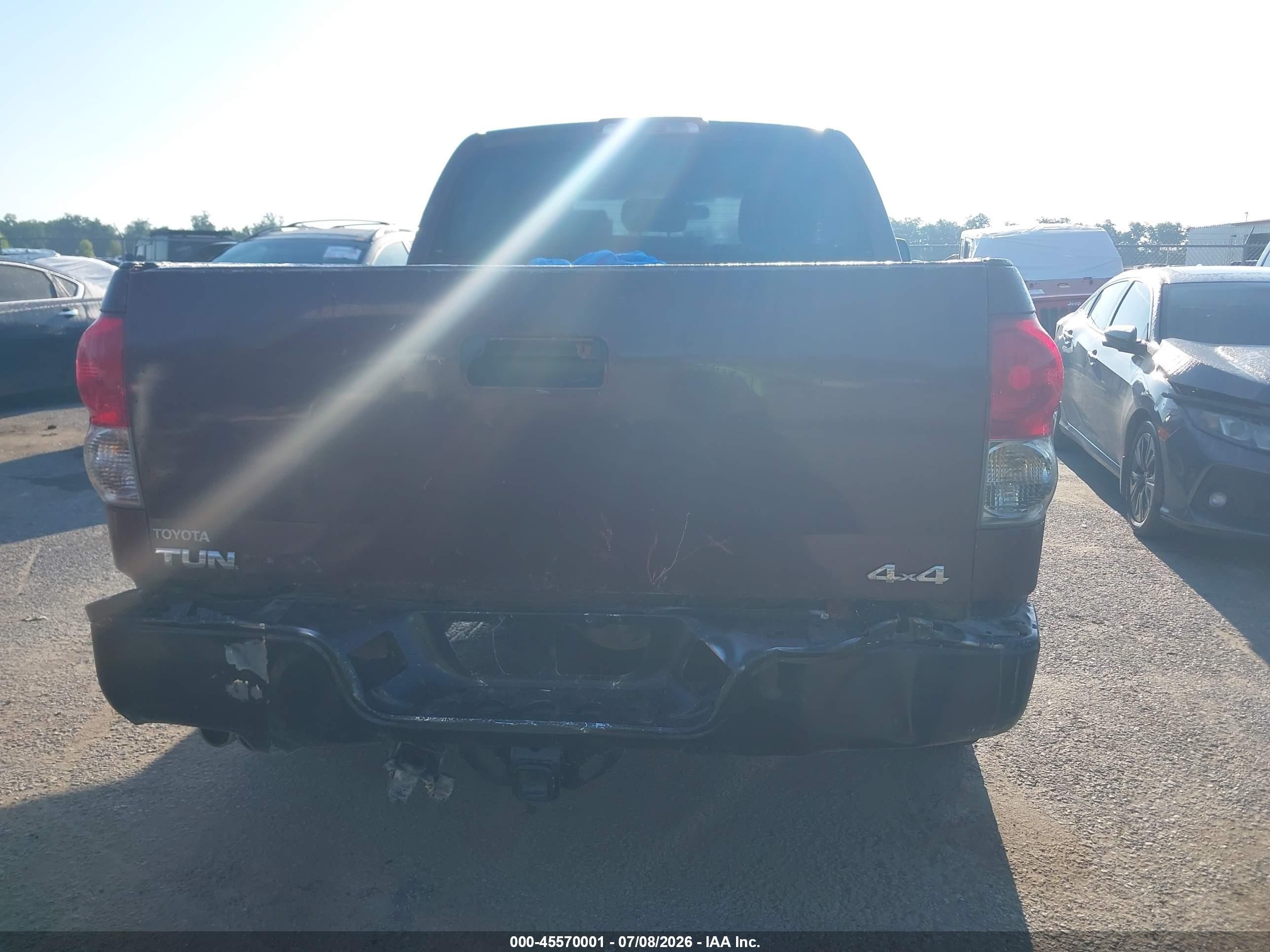 2007 Toyota Tundra Limited 5.7l V8 Burgundy vin: 5TFDV58127X030633