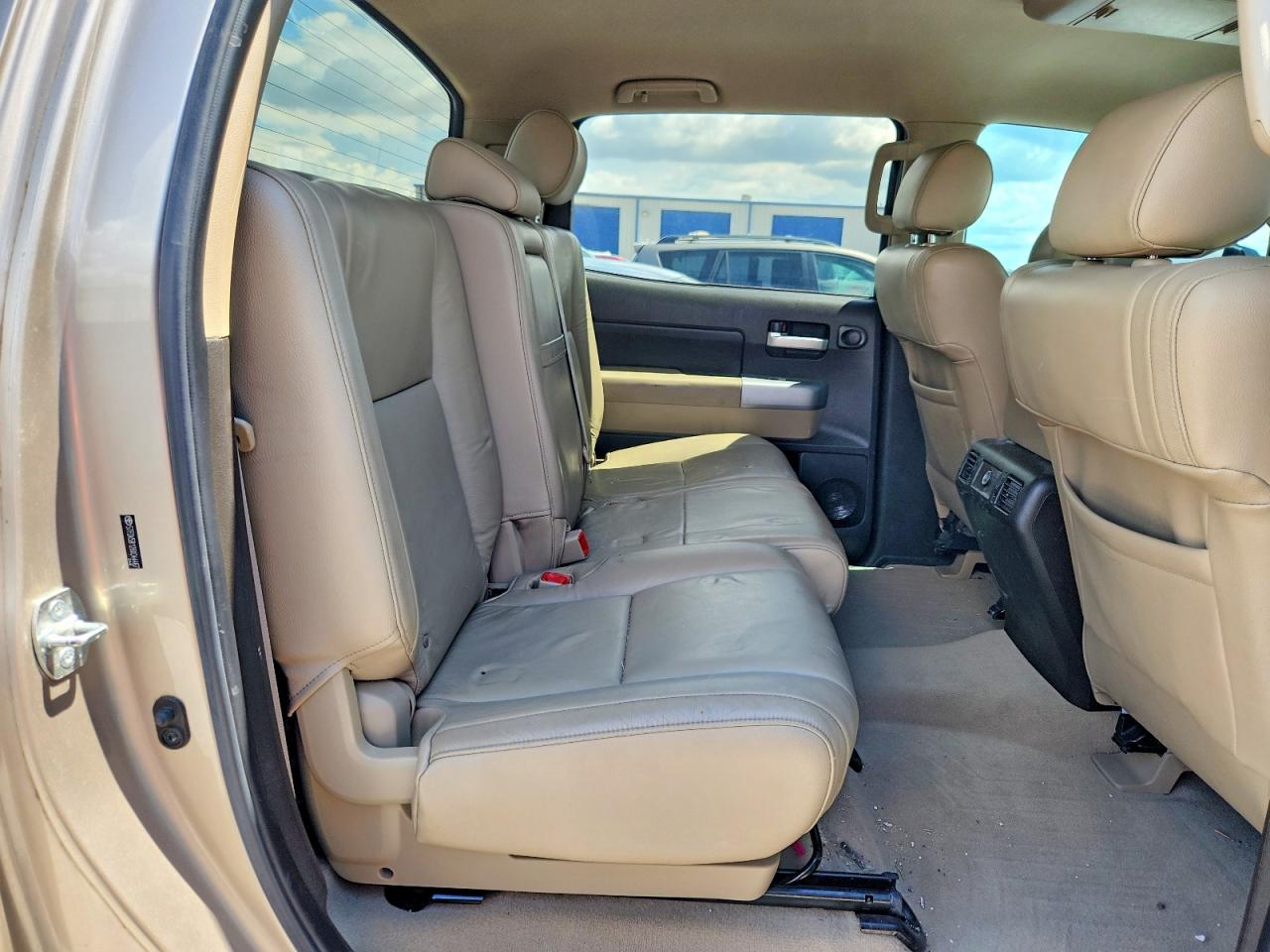 2008 Toyota Tundra Crewmax Limited Beige vin: 5TFDV58128X044467