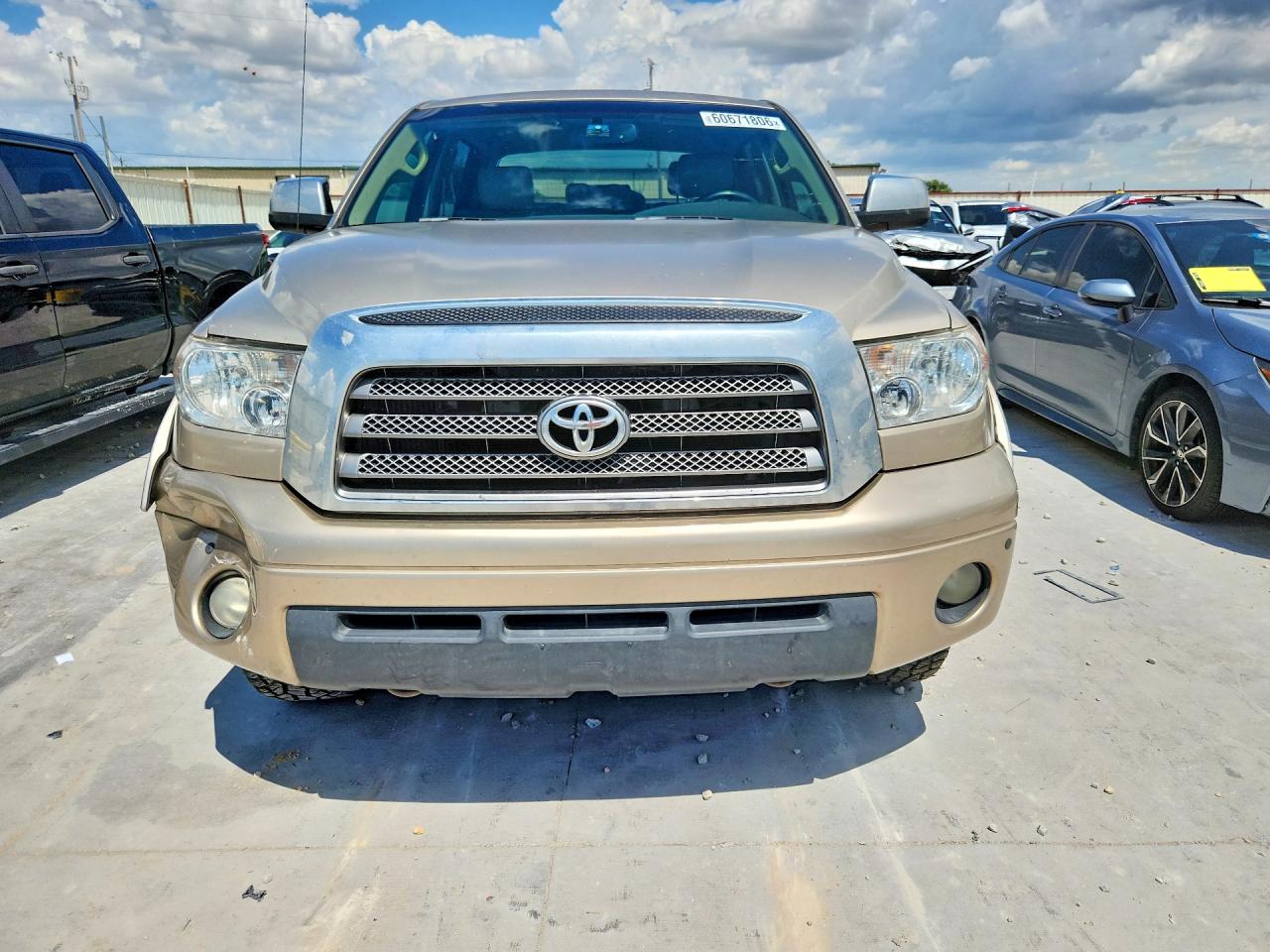 2008 Toyota Tundra Crewmax Limited Beige vin: 5TFDV58128X044467