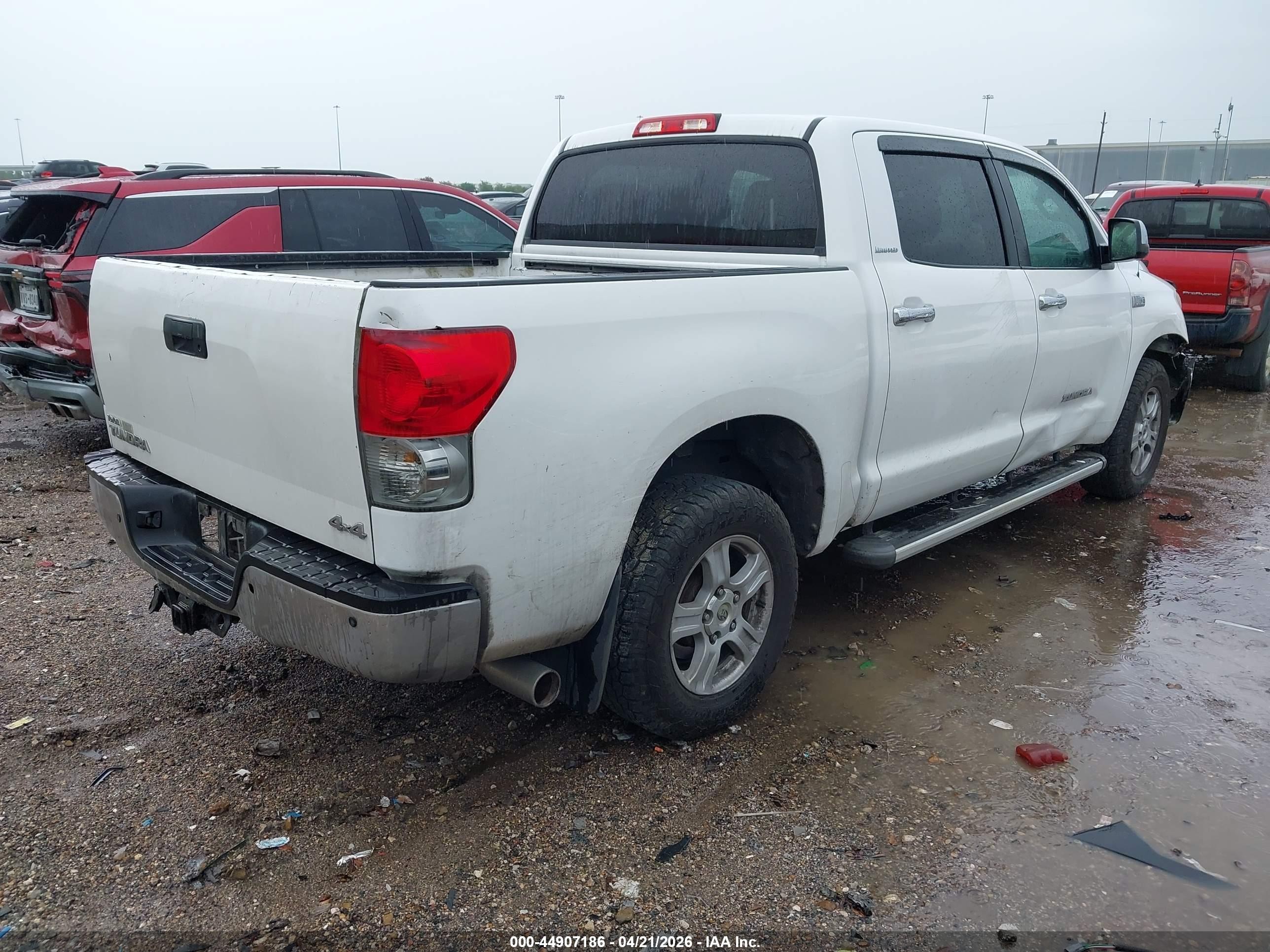 2008 Toyota Tundra Limited 5.7l V8 White vin: 5TFDV58168X070957