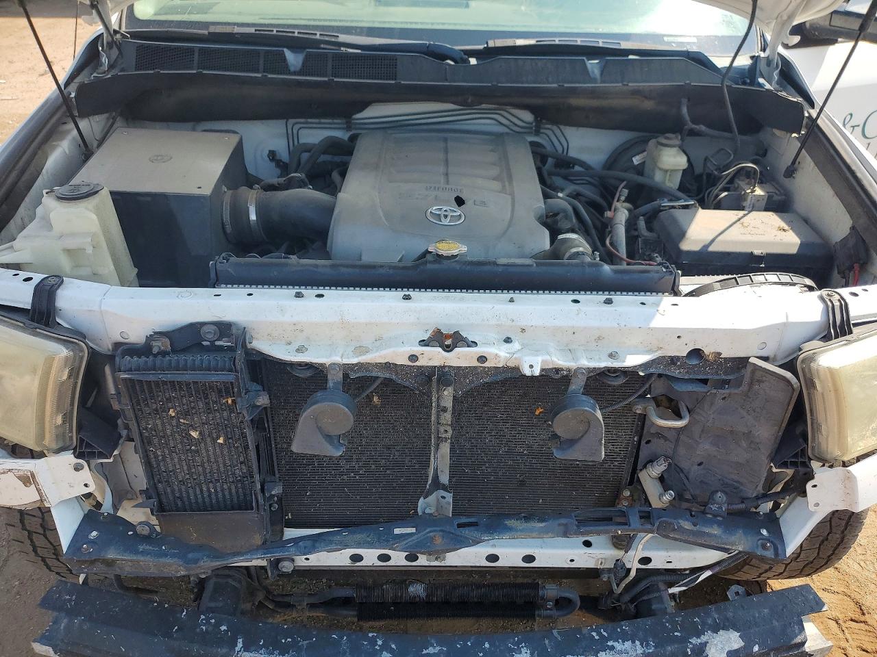 2008 Toyota Tundra Crewmax Limited Белый vin: 5TFDV58178X055061
