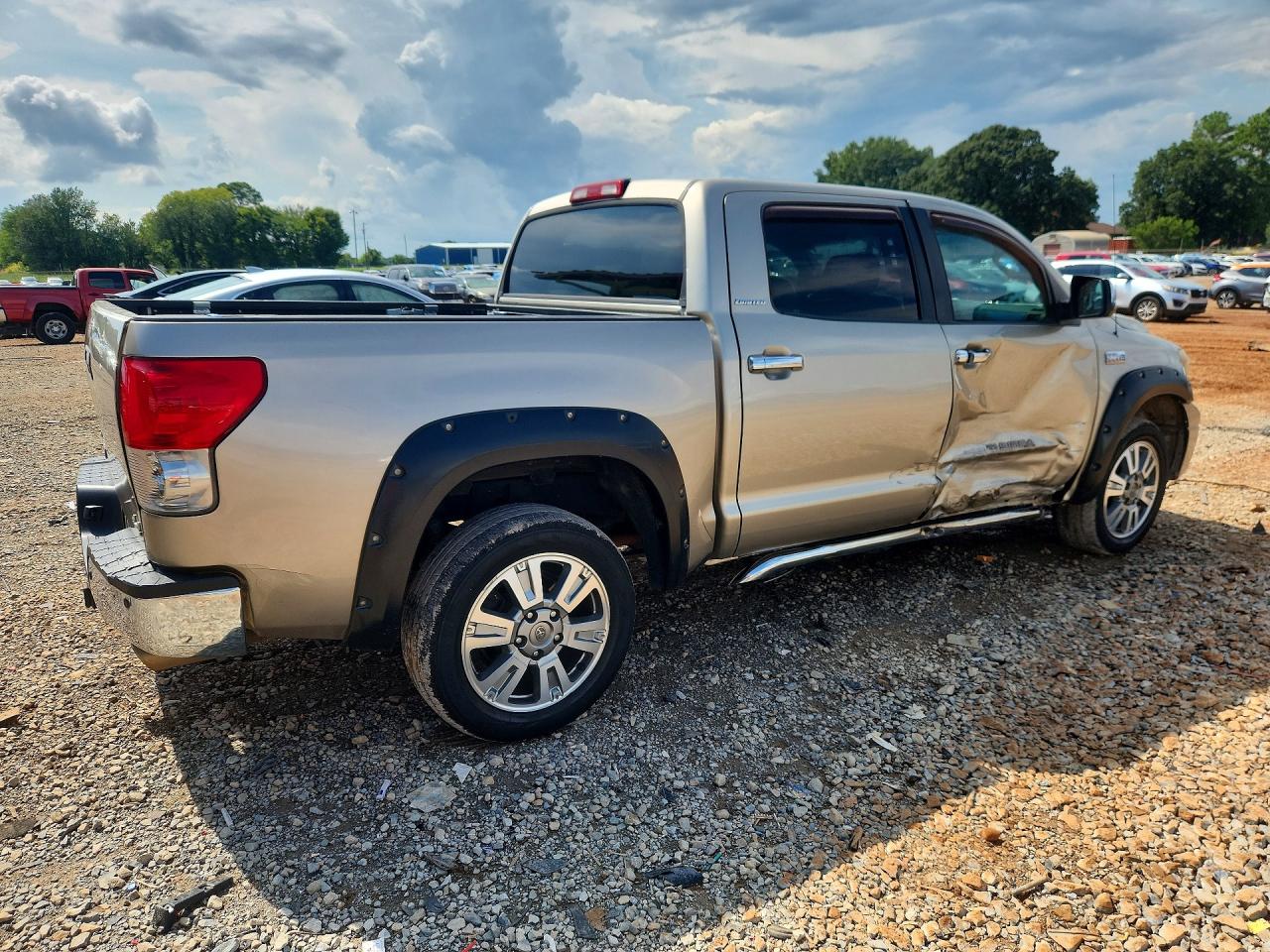 2008 Toyota Tundra Crewmax Limited Gold vin: 5TFDV58178X059160