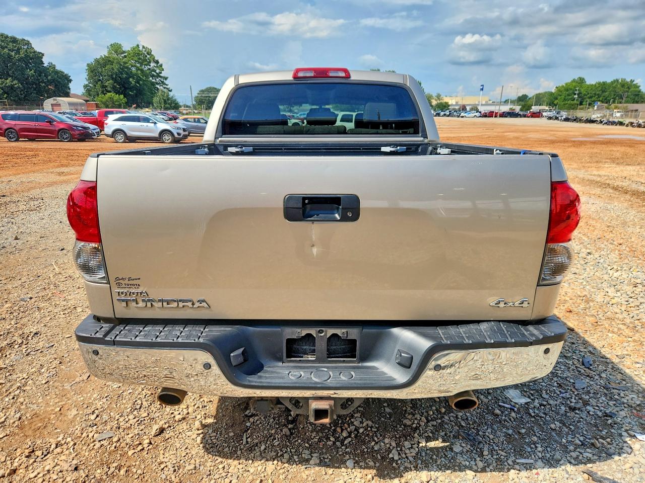 2008 Toyota Tundra Crewmax Limited Gold vin: 5TFDV58178X059160