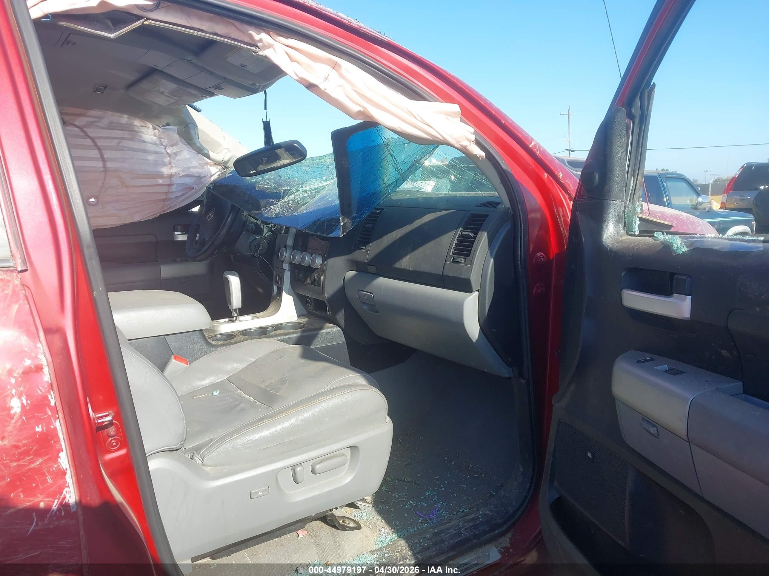 2008 Toyota Tundra Limited 5.7l V8 Red vin: 5TFDV58178X079344