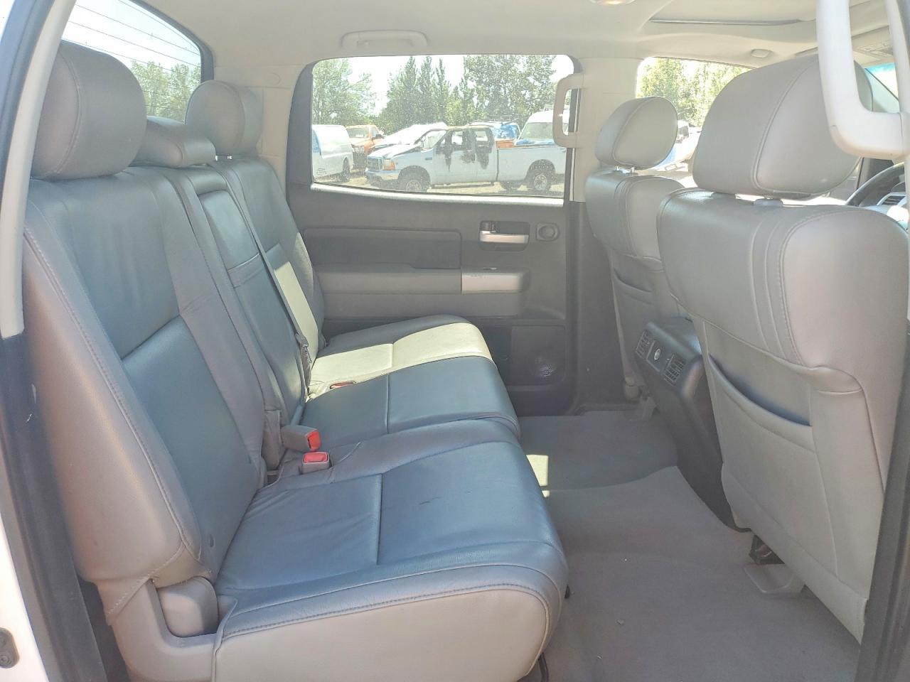 2008 Toyota Tundra Limited White vin: 5TFDV58188X063606