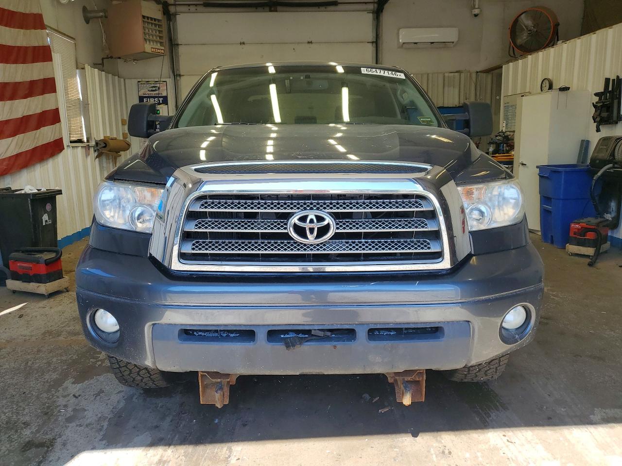 2008 Toyota Tundra Crewmax Limited Серый vin: 5TFDV58188X067333