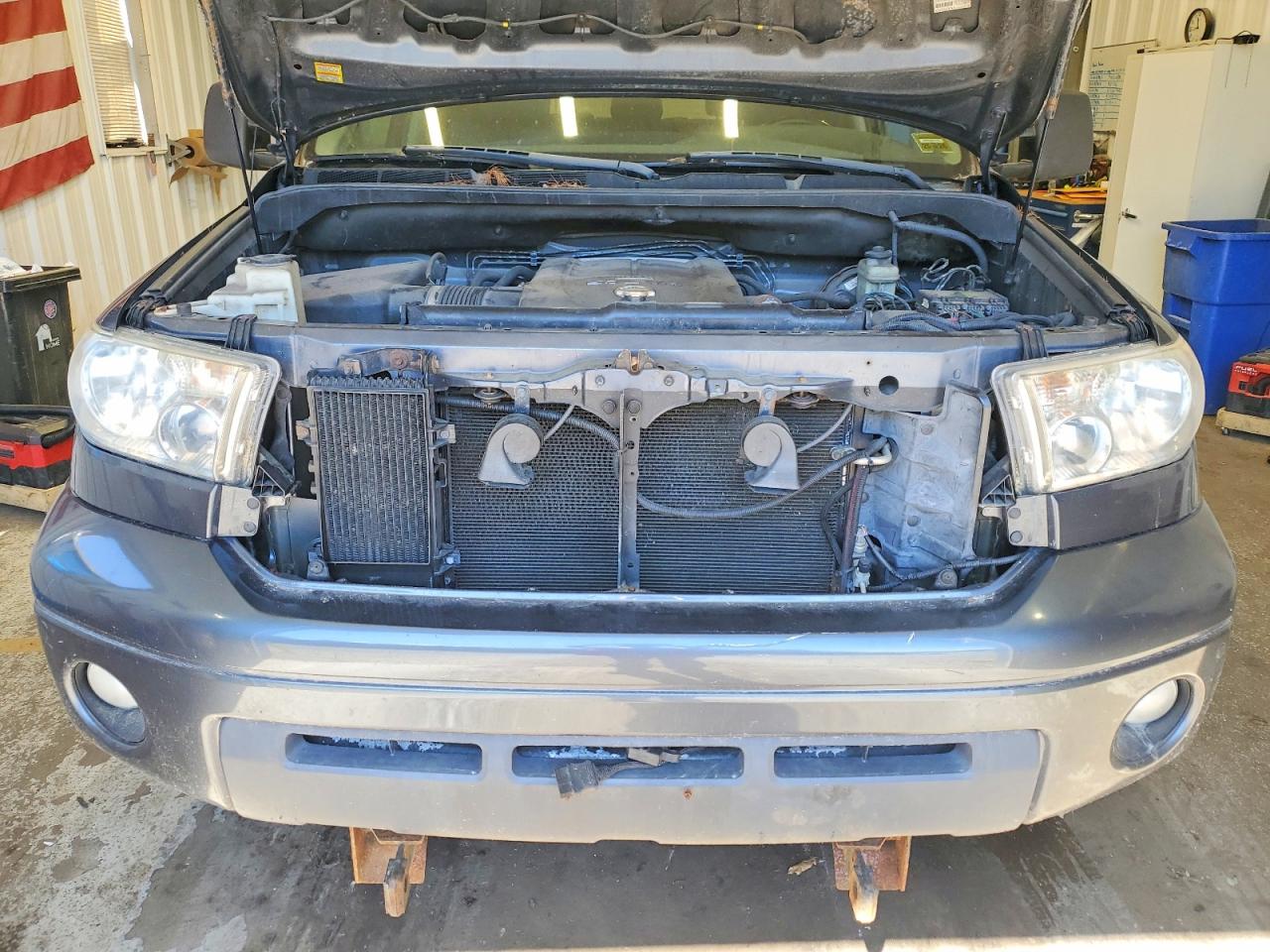 2008 Toyota Tundra Crewmax Limited Серый vin: 5TFDV58188X067333