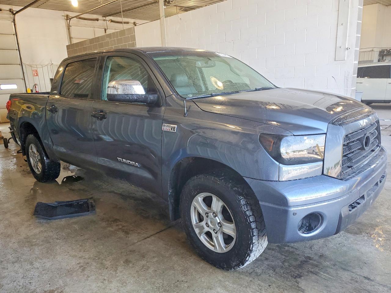 2008 Toyota Tundra Crewmax Limited Gray vin: 5TFDV58198X043588