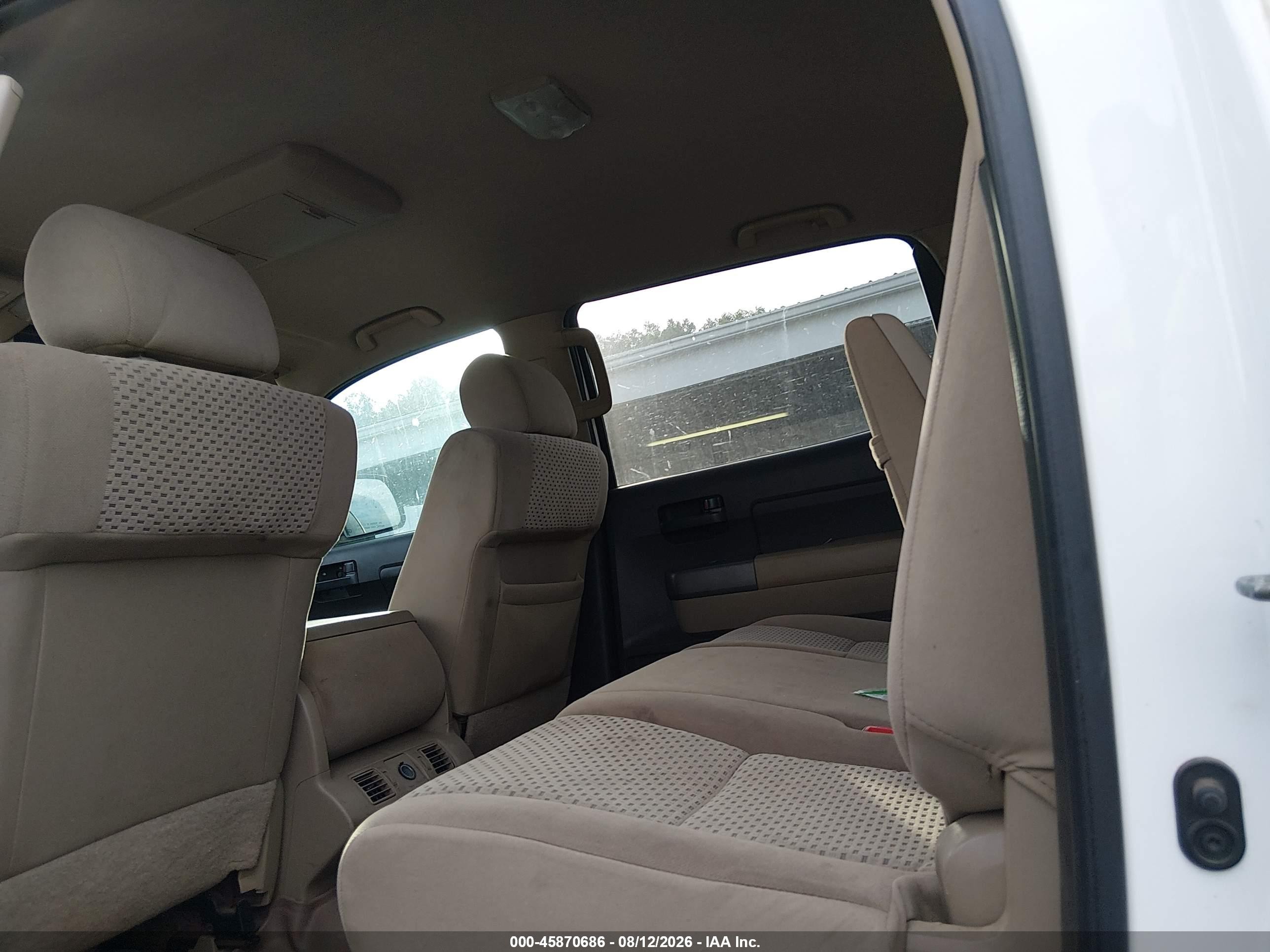 2011 Toyota Tundra Grade 5.7l V8 White vin: 5TFDW5F10BX181088